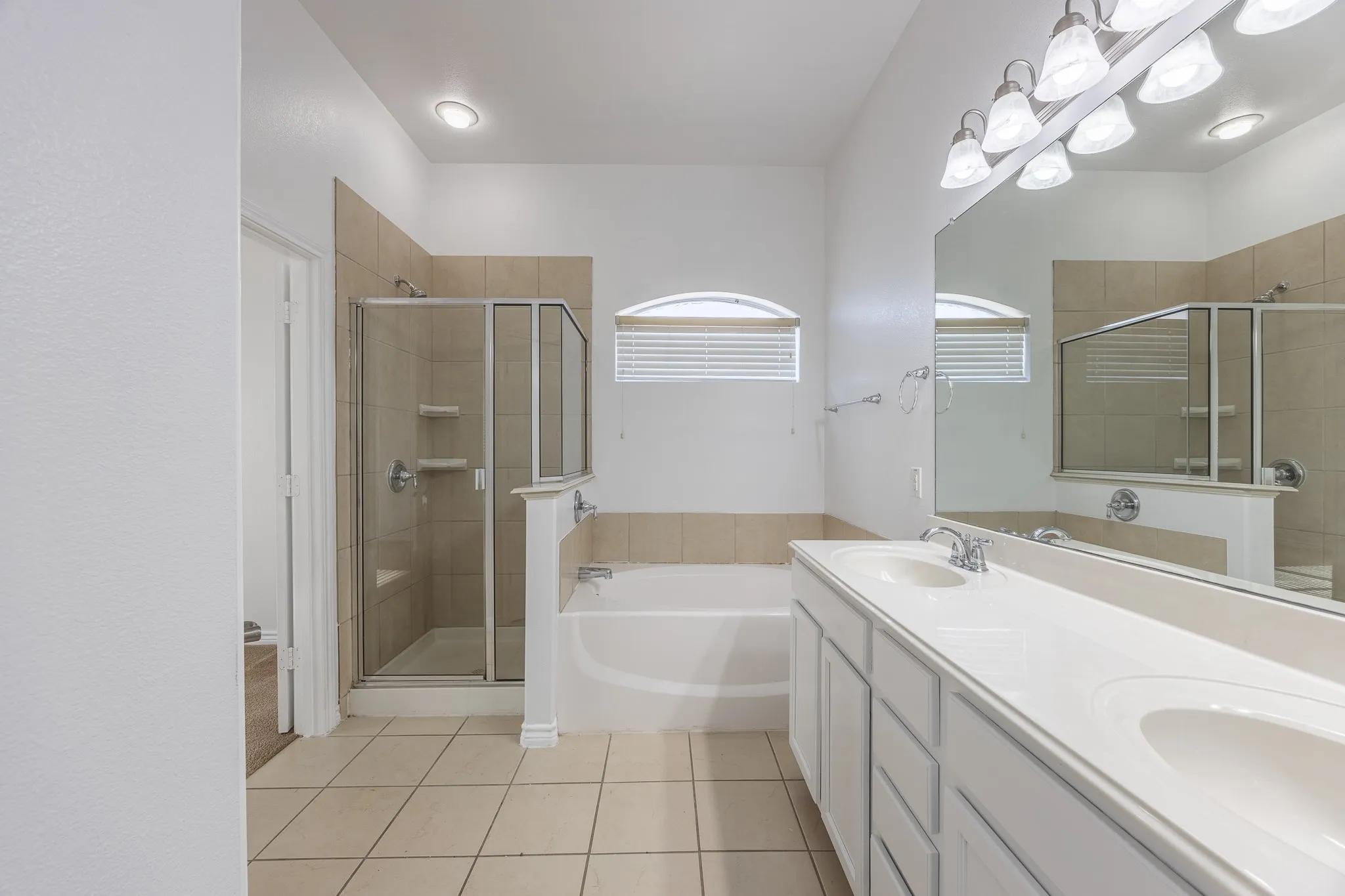 Single Family Residence For Sale in Tarrant County , 8537 Meadow Sweet Lane, Fort Worth, Texas 76123, 4 Bedroom, 3 Bathroom, 2 Garage spaces, 2,791 Sqft, built in 2008, Price $400,000, mls#21184519, Real Estate Agent in Fort Worth, Homes For Sale in Tarrant county, Homes For Sale in Fort Worth, Realtor in Fort Worth Texas, Real Estate Brokerage Independent Realty Texas, Luminita Cordes Realtor