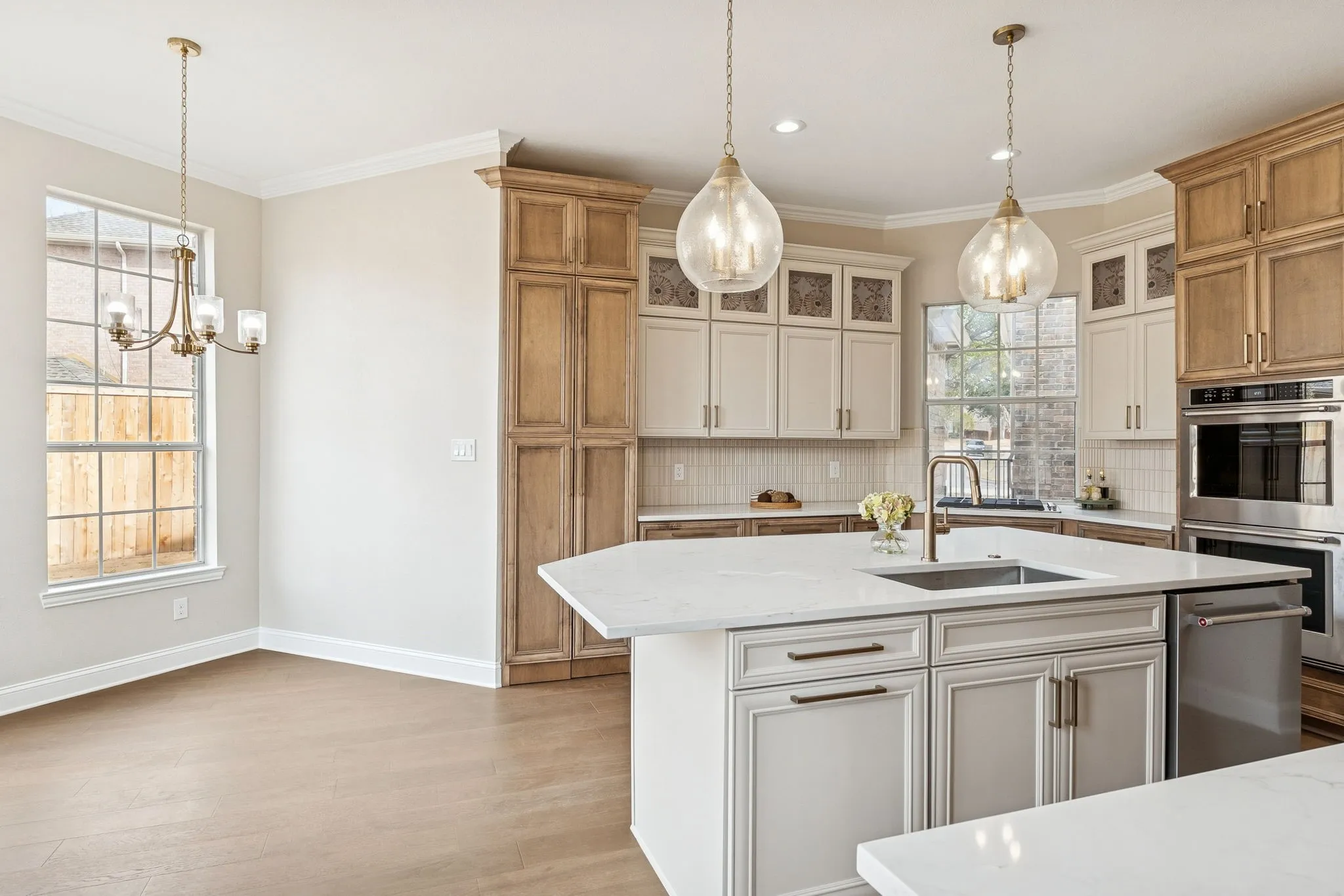 Single Family Residence For Sale in Denton County , 1713 Briaroaks Drive, Flower Mound, Texas 75028, 5 Bedroom, 5 Bathroom, 3 Garage spaces, 4,402 Sqft, built in 1998, Preowned, mls#21176483, Real Estate Agent in Flower Mound, Homes For Sale in Denton county, Homes For Sale in Flower Mound, Realtor in Flower Mound Texas, Real Estate Brokerage Independent Realty Texas, Luminita Cordes Realtor