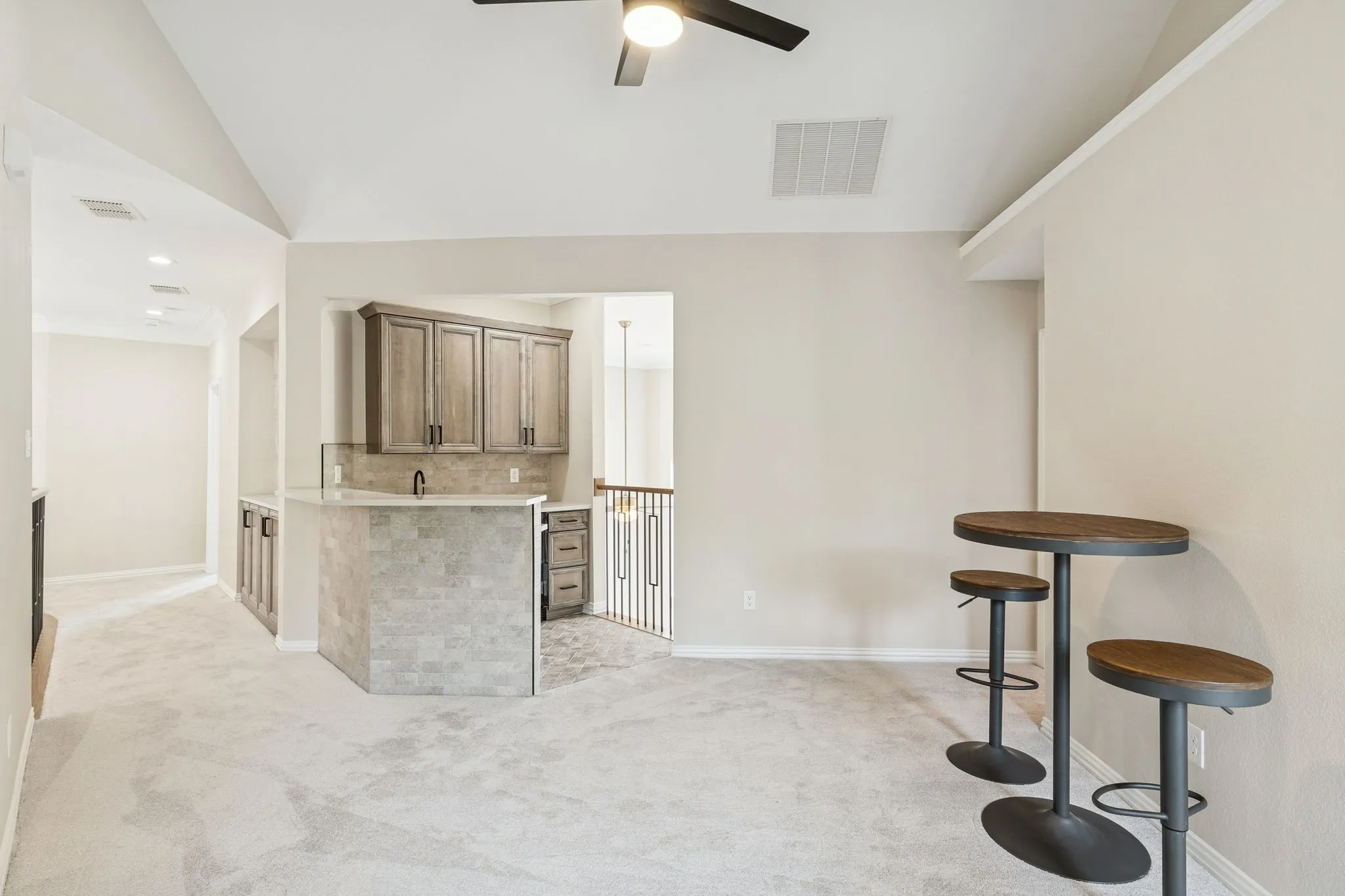 Single Family Residence For Sale in Denton County , 1713 Briaroaks Drive, Flower Mound, Texas 75028, 5 Bedroom, 5 Bathroom, 3 Garage spaces, 4,402 Sqft, built in 1998, Preowned, mls#21176483, Real Estate Agent in Flower Mound, Homes For Sale in Denton county, Homes For Sale in Flower Mound, Realtor in Flower Mound Texas, Real Estate Brokerage Independent Realty Texas, Luminita Cordes Realtor
