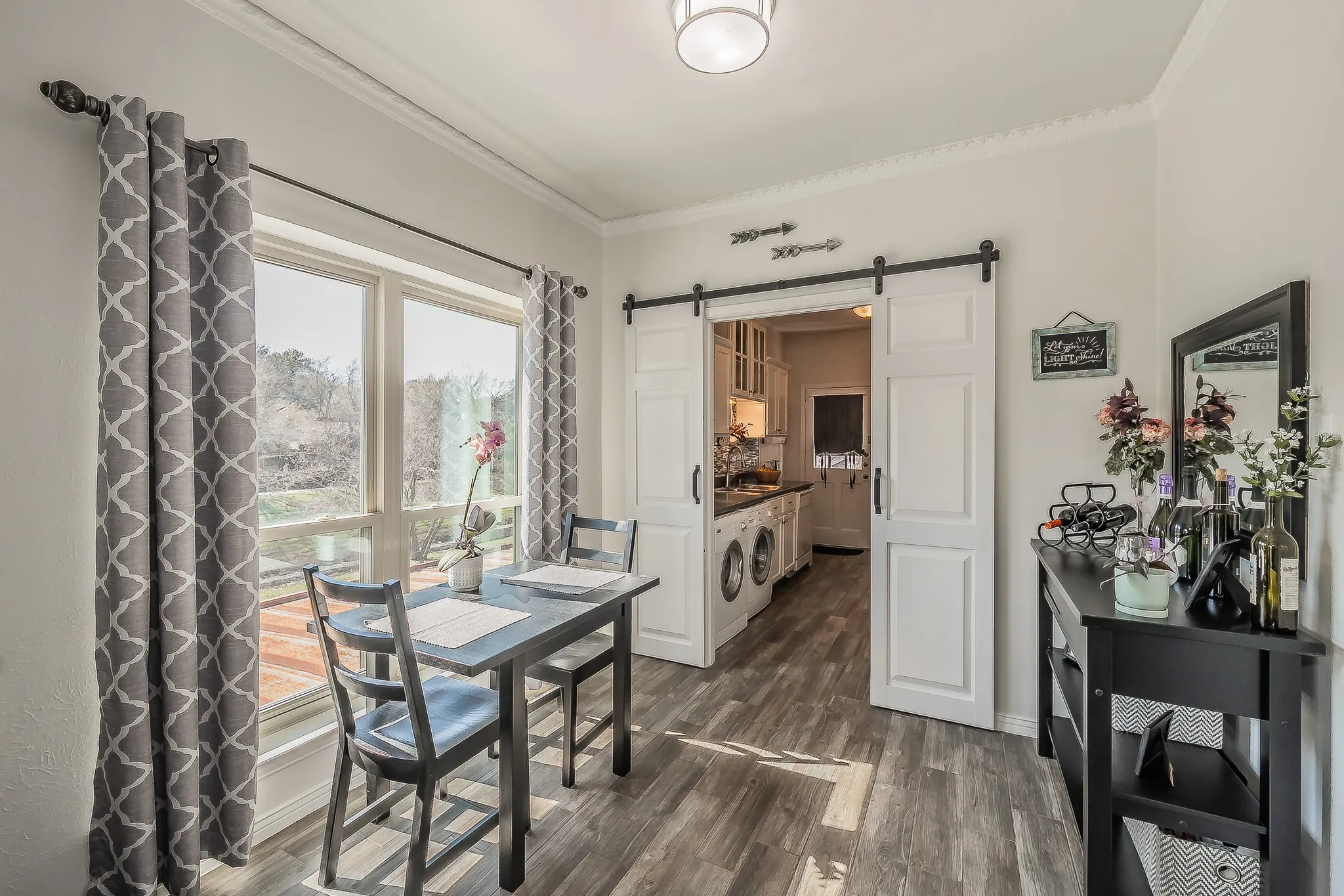 Condominium For Sale in Tarrant County , 4415 Bellaire Drive S 203S, Fort Worth, Texas 76109, 1 Bedroom, 1 Bathroom, Garage spaces, 912 Sqft, built in 1972, Preowned, mls#21184532, Real Estate Agent in Fort Worth, Homes For Sale in Tarrant county, Homes For Sale in Fort Worth, Realtor in Fort Worth Texas, Real Estate Brokerage Independent Realty Texas, Luminita Cordes Realtor