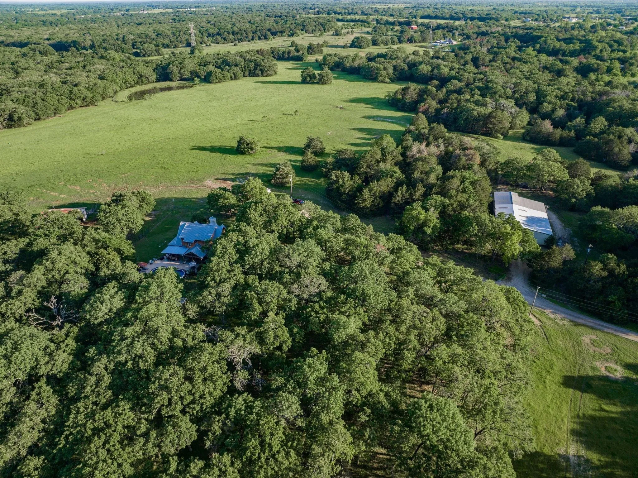 Farm For Sale in Kaufman County , 16043 County Road 339, Terrell, Texas 75161, 4 Bedroom, 3 Bathroom, Garage spaces, 2,900 Sqft, built in 2011, Preowned, mls#21184659, Real Estate Agent in Terrell, Homes For Sale in Kaufman county, Homes For Sale in Terrell, Realtor in Terrell Texas, Real Estate Brokerage Independent Realty Texas, Luminita Cordes Realtor