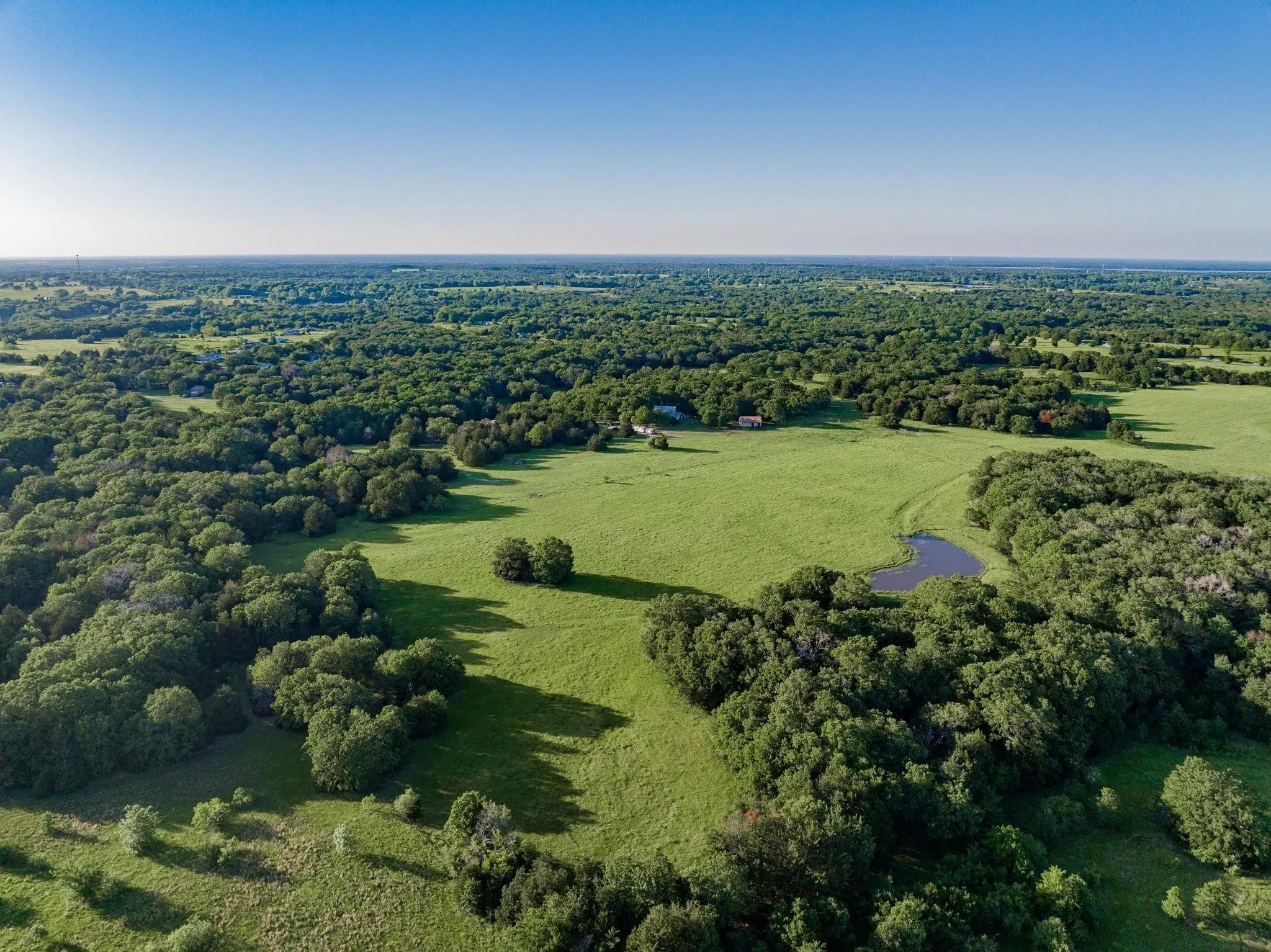 Farm For Sale in Kaufman County , 16043 County Road 339, Terrell, Texas 75161, 4 Bedroom, 3 Bathroom, Garage spaces, 2,900 Sqft, built in 2011, Preowned, mls#21184659, Real Estate Agent in Terrell, Homes For Sale in Kaufman county, Homes For Sale in Terrell, Realtor in Terrell Texas, Real Estate Brokerage Independent Realty Texas, Luminita Cordes Realtor