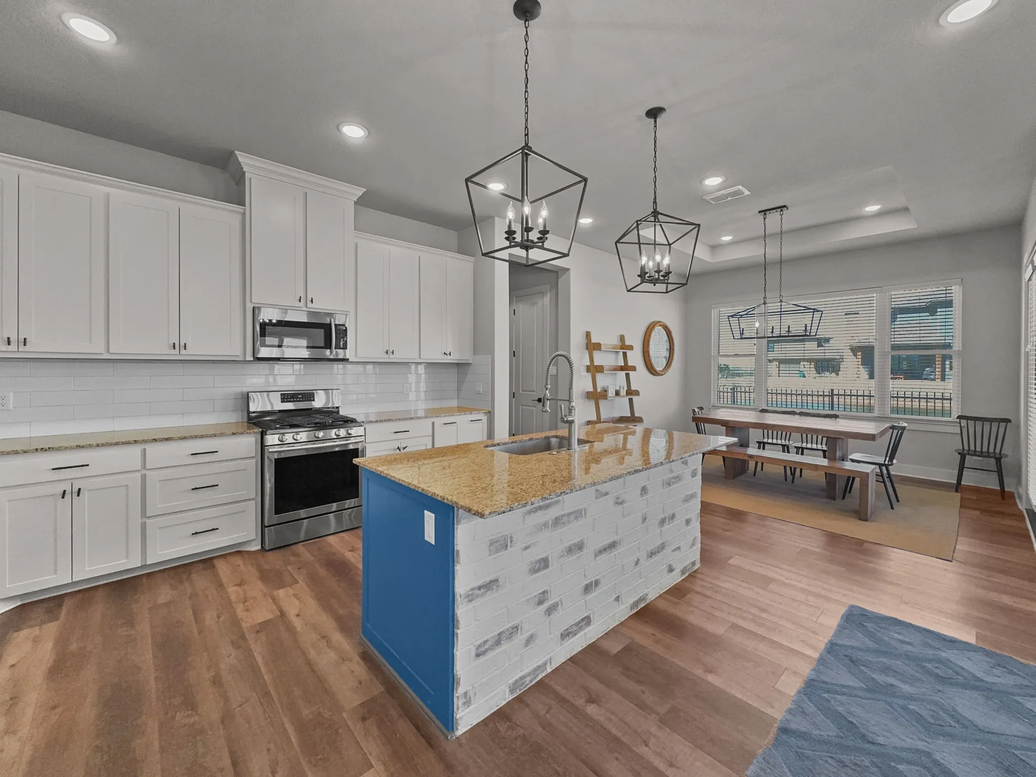 Single Family Residence For Sale in Palo Pinto County , 1044 Chapel Ridge Road, Graford, Texas 76449, 3 Bedroom, 3 Bathroom, 1 Garage spaces, 2,515 Sqft, built in 2020, Preowned, mls#21184183, Real Estate Agent in Graford, Homes For Sale in Palo Pinto county, Homes For Sale in Graford, Realtor in Graford Texas, Real Estate Brokerage Independent Realty Texas, Luminita Cordes Realtor