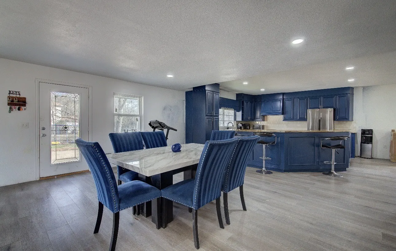Single Family Residence For Sale in Van Zandt County , 11291 Goss Street, Wills Point, Texas 75169, 3 Bedrooms, 2 Bathrooms, Garage spaces, 2,100 Sqft, built in 1969, Price $218,000, mls#21184711, Real Estate Agent in Wills Point, Homes For Sale in Van Zandt county, Homes For Sale in Wills Point, Realtor in Wills Point Texas, Real Estate Brokerage Independent Realty Texas, Luminita Cordes Realtor