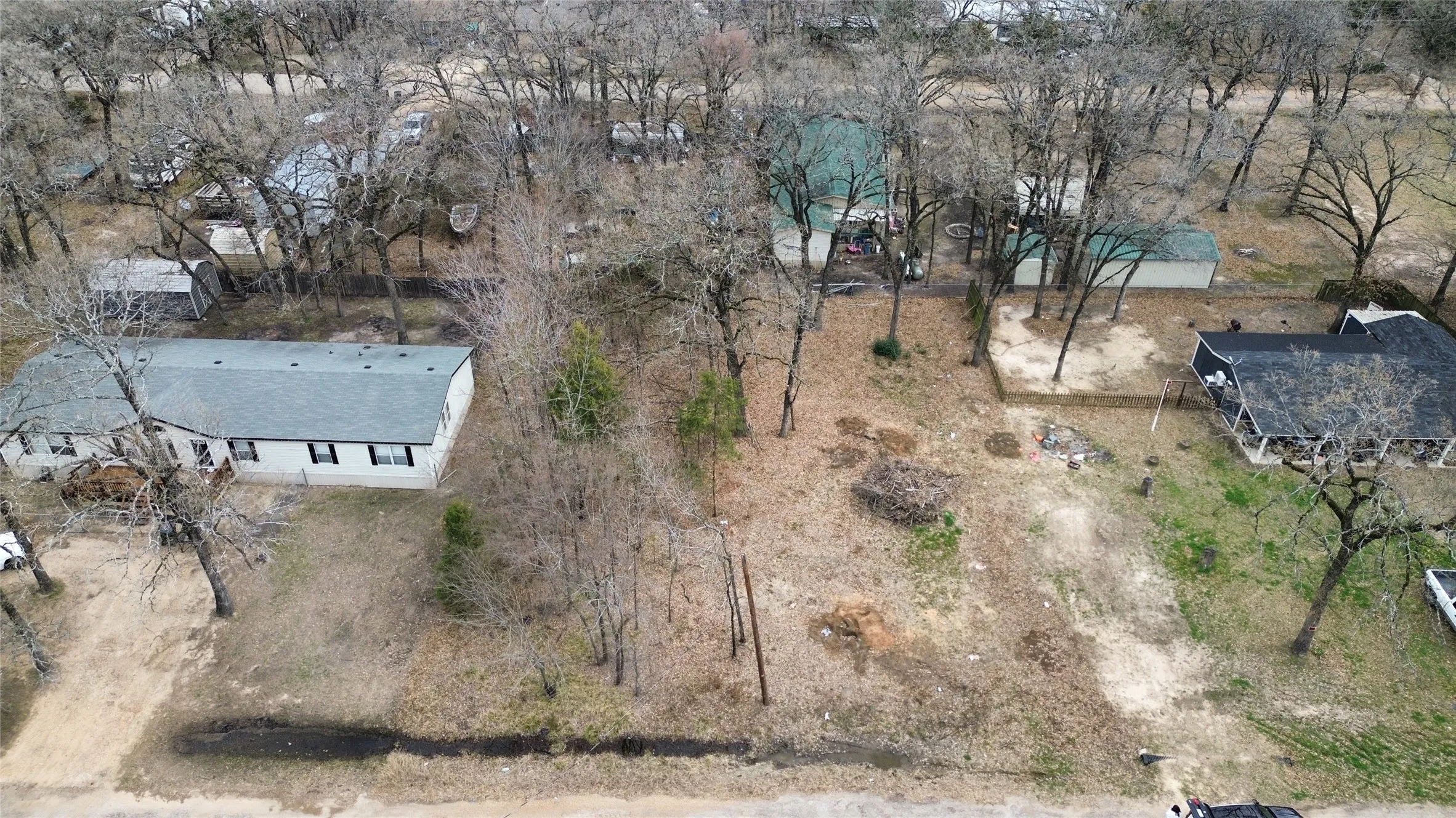 Unimproved Land For Sale in Henderson County , 118 Elk Cove Drive, Mabank, Texas 75156, 0, 0, Garage spaces, 0 Sqft, built in 0, mls#21184785, Real Estate Agent in Mabank, Homes For Sale in Henderson county, Homes For Sale in Mabank, Realtor in Mabank Texas, Real Estate Brokerage Independent Realty Texas, Luminita Cordes Realtor