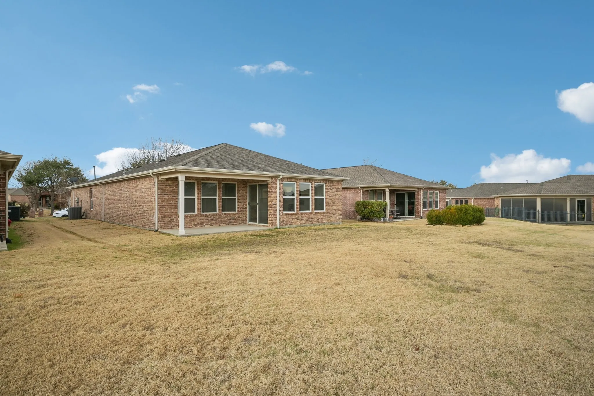 Single Family Residence For Sale in Denton County , 7850 Estancia Drive, Frisco, Texas 75036, 2 Bedroom, 2 Bathroom, 2 Garage spaces, 1,533 Sqft, built in 2010, Preowned, mls#21183402, Real Estate Agent in Frisco, Homes For Sale in Denton county, Homes For Sale in Frisco, Realtor in Frisco Texas, Real Estate Brokerage Independent Realty Texas, Luminita Cordes Realtor