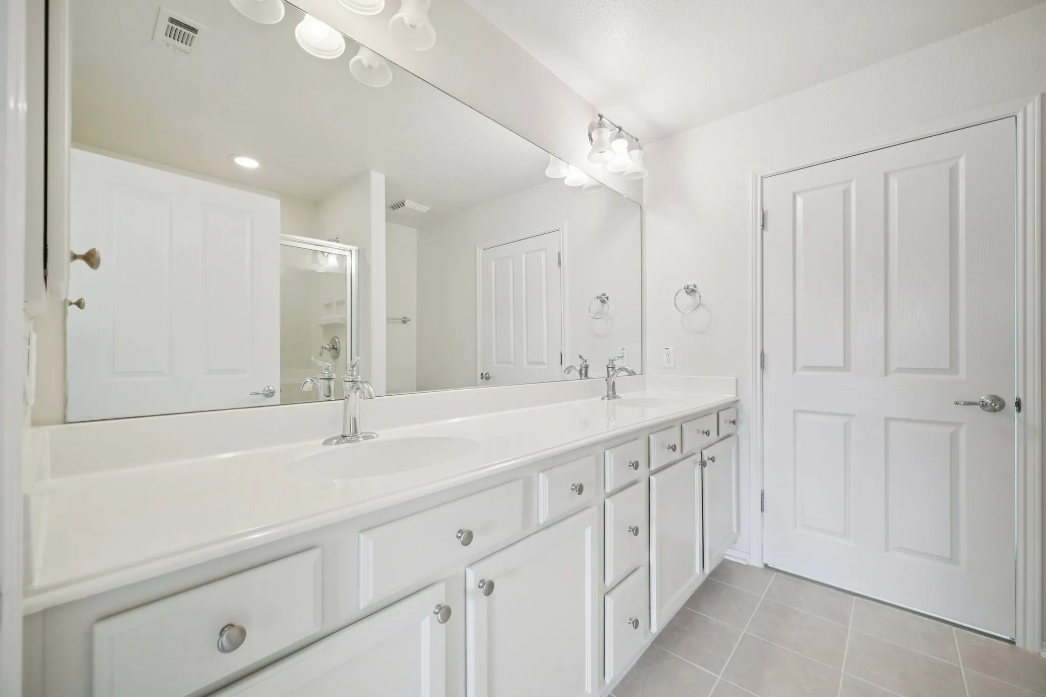 Single Family Residence For Sale in Denton County , 7850 Estancia Drive, Frisco, Texas 75036, 2 Bedroom, 2 Bathroom, 2 Garage spaces, 1,533 Sqft, built in 2010, Preowned, mls#21183402, Real Estate Agent in Frisco, Homes For Sale in Denton county, Homes For Sale in Frisco, Realtor in Frisco Texas, Real Estate Brokerage Independent Realty Texas, Luminita Cordes Realtor