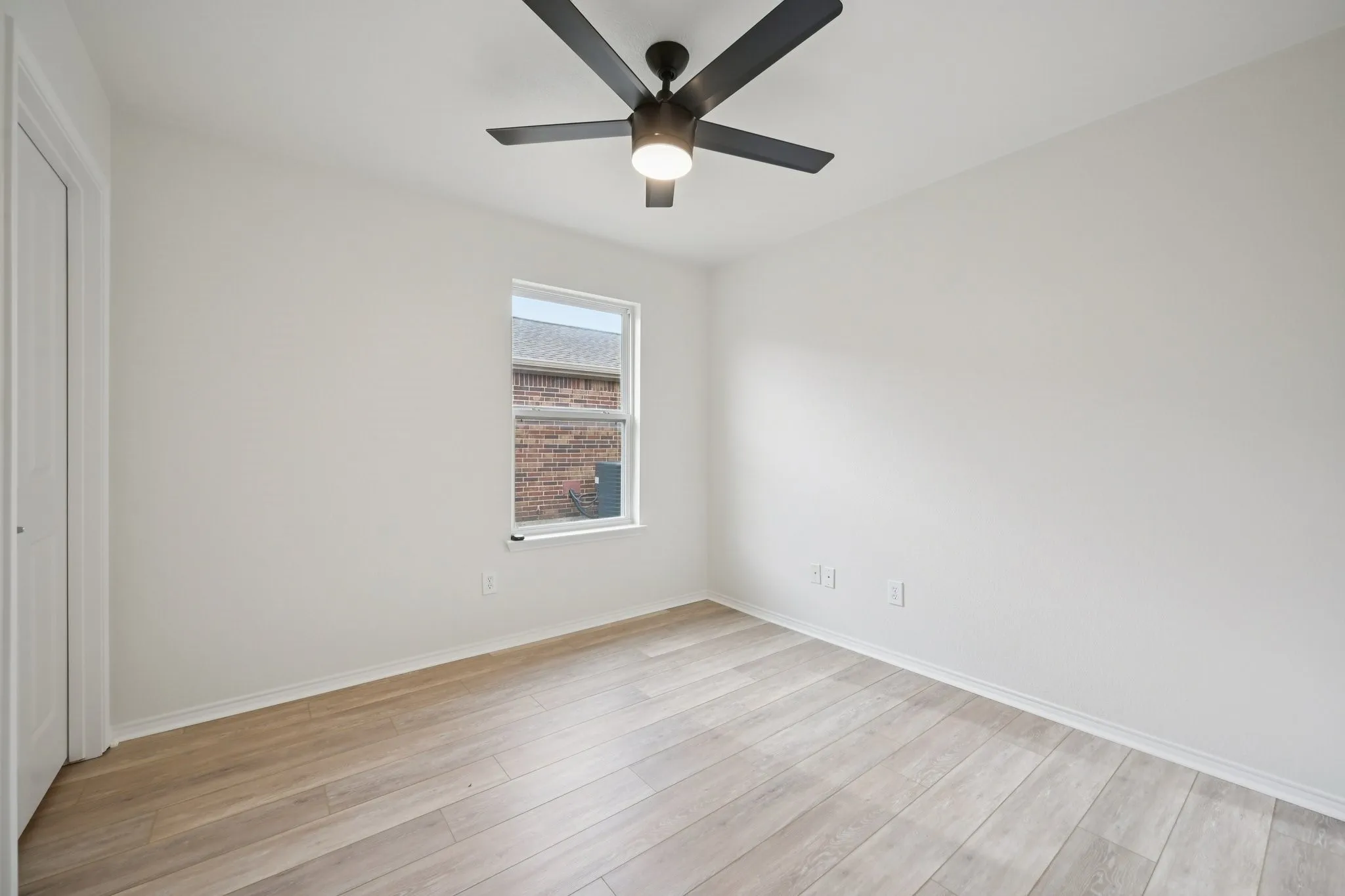 Single Family Residence For Sale in Denton County , 7850 Estancia Drive, Frisco, Texas 75036, 2 Bedroom, 2 Bathroom, 2 Garage spaces, 1,533 Sqft, built in 2010, Preowned, mls#21183402, Real Estate Agent in Frisco, Homes For Sale in Denton county, Homes For Sale in Frisco, Realtor in Frisco Texas, Real Estate Brokerage Independent Realty Texas, Luminita Cordes Realtor