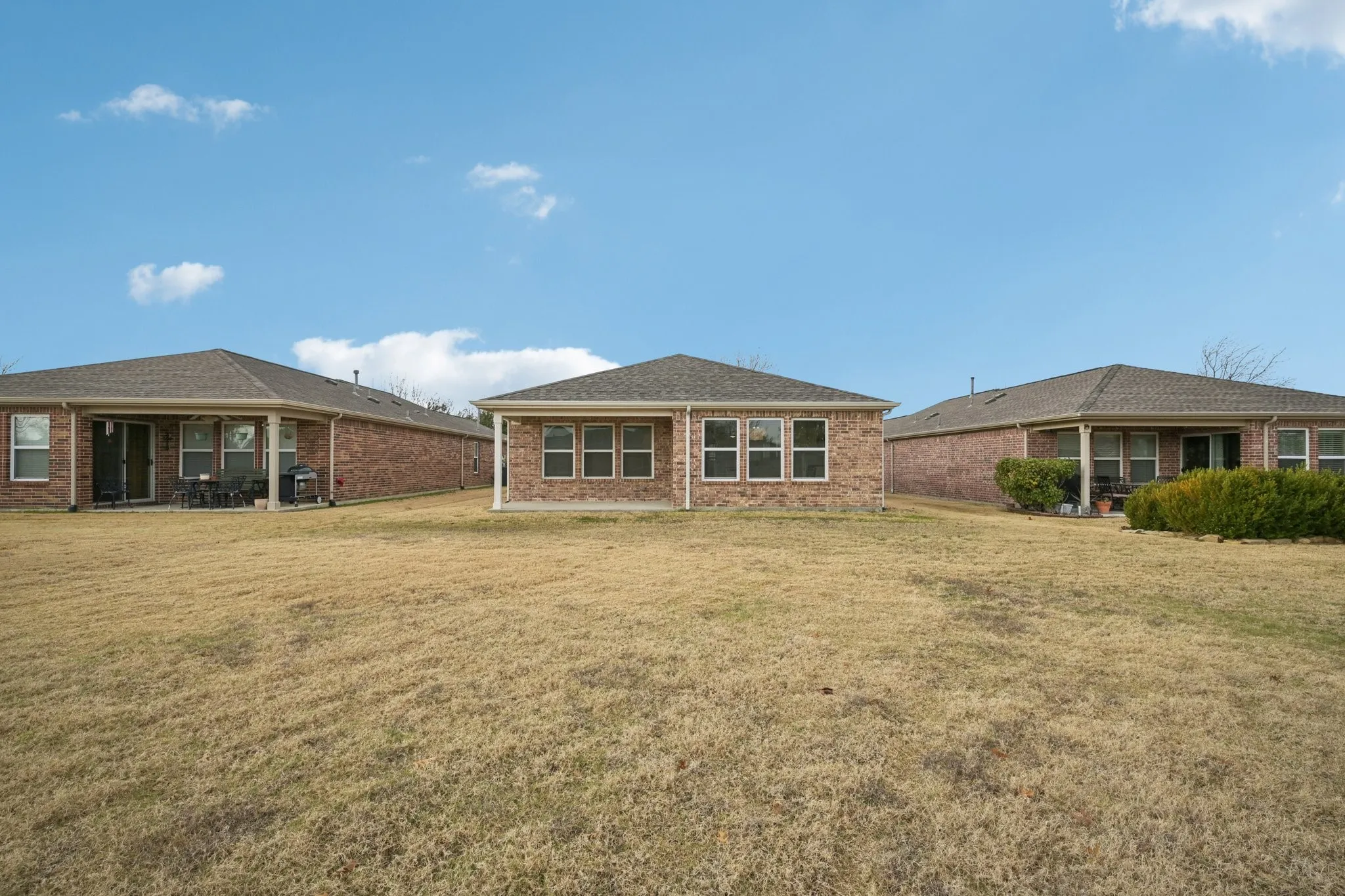 Single Family Residence For Sale in Denton County , 7850 Estancia Drive, Frisco, Texas 75036, 2 Bedroom, 2 Bathroom, 2 Garage spaces, 1,533 Sqft, built in 2010, Preowned, mls#21183402, Real Estate Agent in Frisco, Homes For Sale in Denton county, Homes For Sale in Frisco, Realtor in Frisco Texas, Real Estate Brokerage Independent Realty Texas, Luminita Cordes Realtor