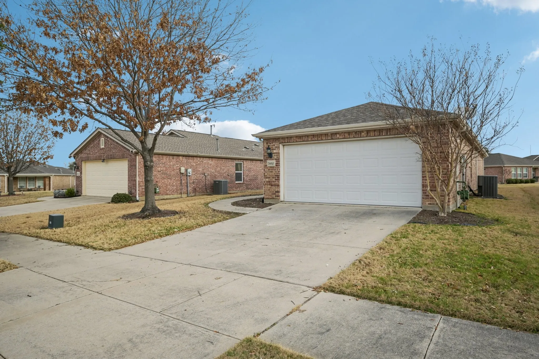 Single Family Residence For Sale in Denton County , 7850 Estancia Drive, Frisco, Texas 75036, 2 Bedroom, 2 Bathroom, 2 Garage spaces, 1,533 Sqft, built in 2010, Preowned, mls#21183402, Real Estate Agent in Frisco, Homes For Sale in Denton county, Homes For Sale in Frisco, Realtor in Frisco Texas, Real Estate Brokerage Independent Realty Texas, Luminita Cordes Realtor
