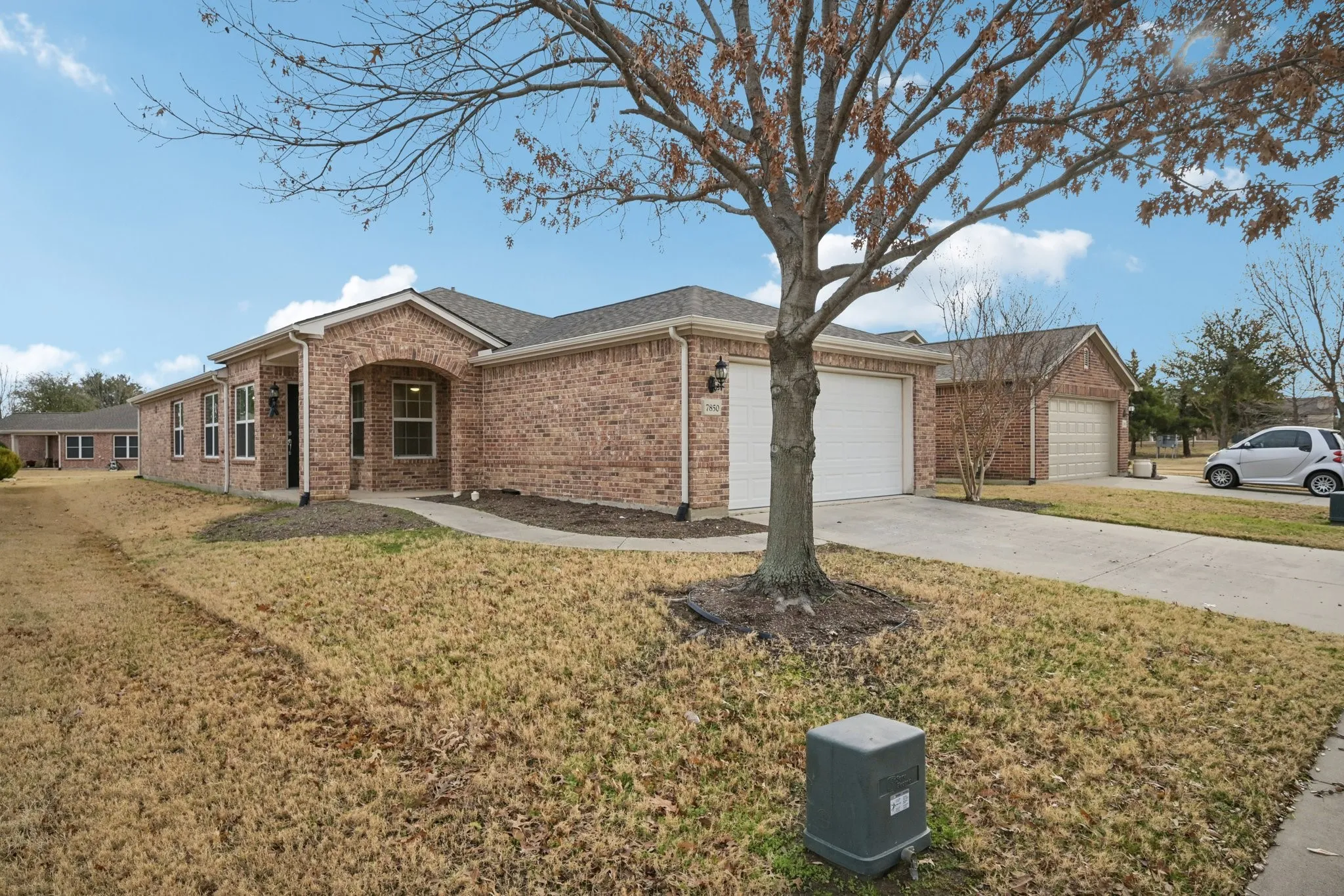 Single Family Residence For Sale in Denton County , 7850 Estancia Drive, Frisco, Texas 75036, 2 Bedroom, 2 Bathroom, 2 Garage spaces, 1,533 Sqft, built in 2010, Preowned, mls#21183402, Real Estate Agent in Frisco, Homes For Sale in Denton county, Homes For Sale in Frisco, Realtor in Frisco Texas, Real Estate Brokerage Independent Realty Texas, Luminita Cordes Realtor
