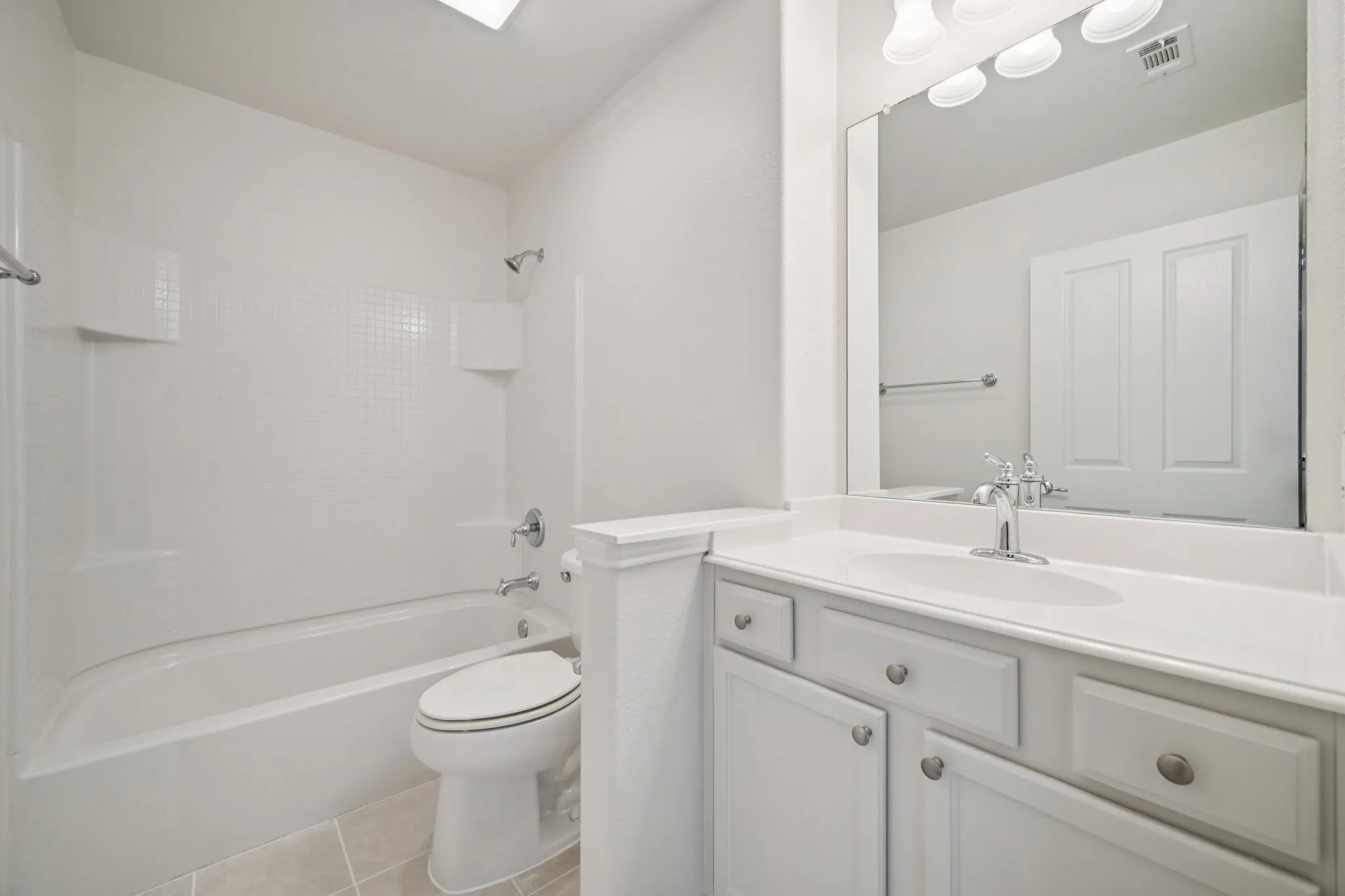 Single Family Residence For Sale in Denton County , 7850 Estancia Drive, Frisco, Texas 75036, 2 Bedroom, 2 Bathroom, 2 Garage spaces, 1,533 Sqft, built in 2010, Preowned, mls#21183402, Real Estate Agent in Frisco, Homes For Sale in Denton county, Homes For Sale in Frisco, Realtor in Frisco Texas, Real Estate Brokerage Independent Realty Texas, Luminita Cordes Realtor