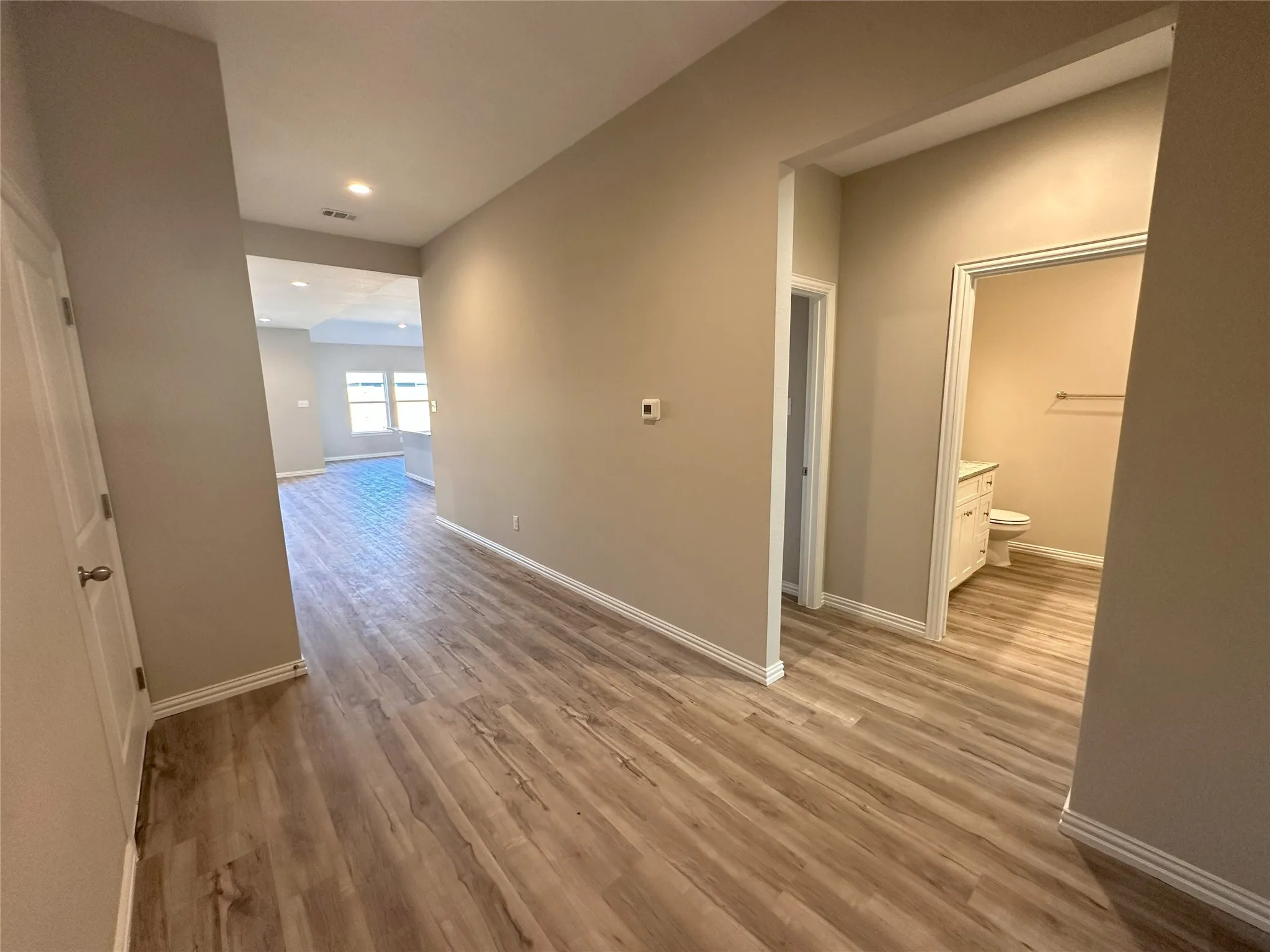 Single Family Residence For Sale in Hunt County , 4802 Delano Street, Greenville, Texas 75401, 3 Bedroom, 2 Bathroom, 2 Garage spaces, 1,530 Sqft, built in 2023, New Construction - Complete, mls#21179236, Real Estate Agent in Greenville, Homes For Sale in Hunt county, Homes For Sale in Greenville, Realtor in Greenville Texas, Real Estate Brokerage Independent Realty Texas, Luminita Cordes Realtor