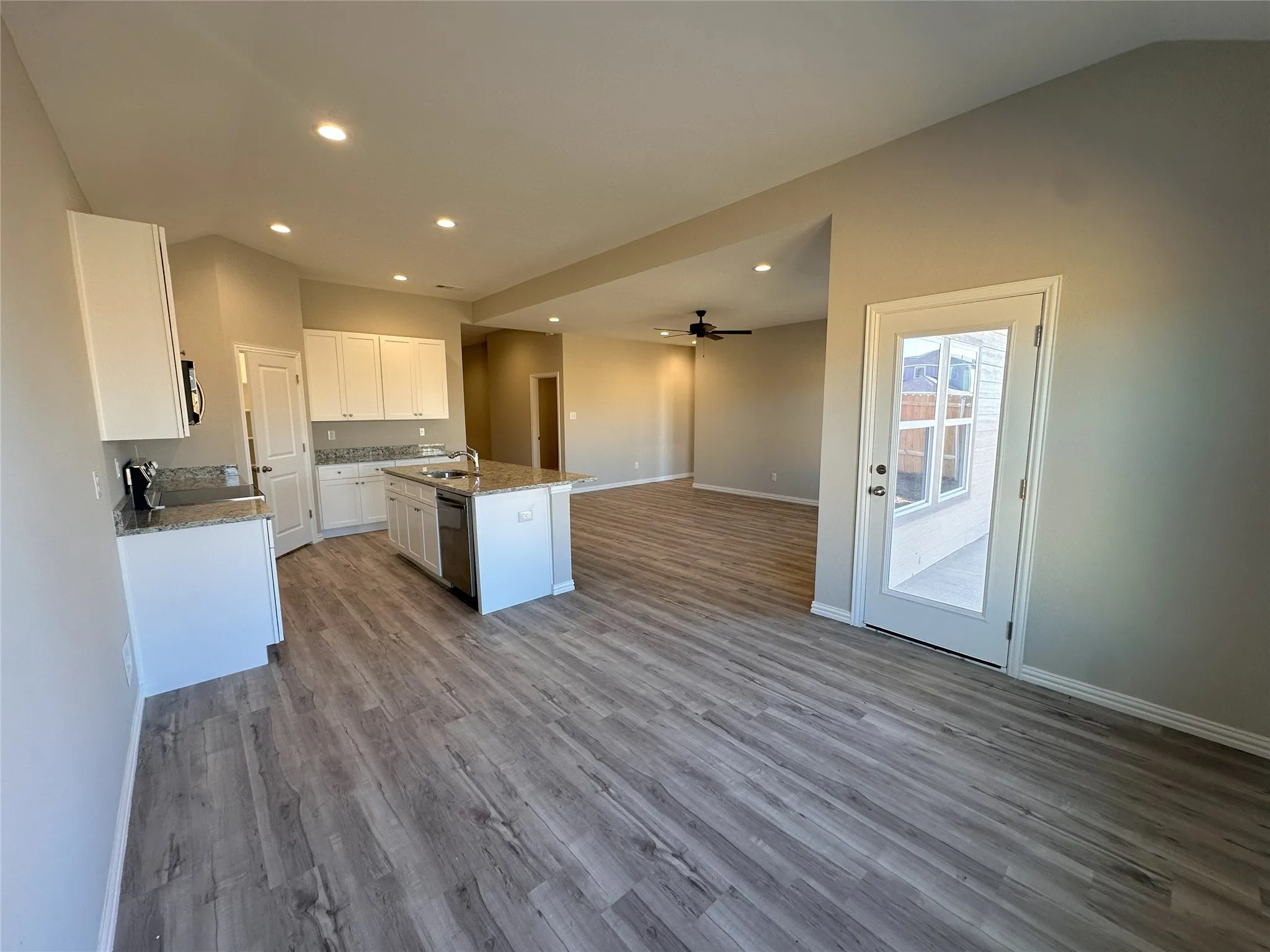 Single Family Residence For Sale in Hunt County , 4802 Delano Street, Greenville, Texas 75401, 3 Bedroom, 2 Bathroom, 2 Garage spaces, 1,530 Sqft, built in 2023, New Construction - Complete, mls#21179236, Real Estate Agent in Greenville, Homes For Sale in Hunt county, Homes For Sale in Greenville, Realtor in Greenville Texas, Real Estate Brokerage Independent Realty Texas, Luminita Cordes Realtor