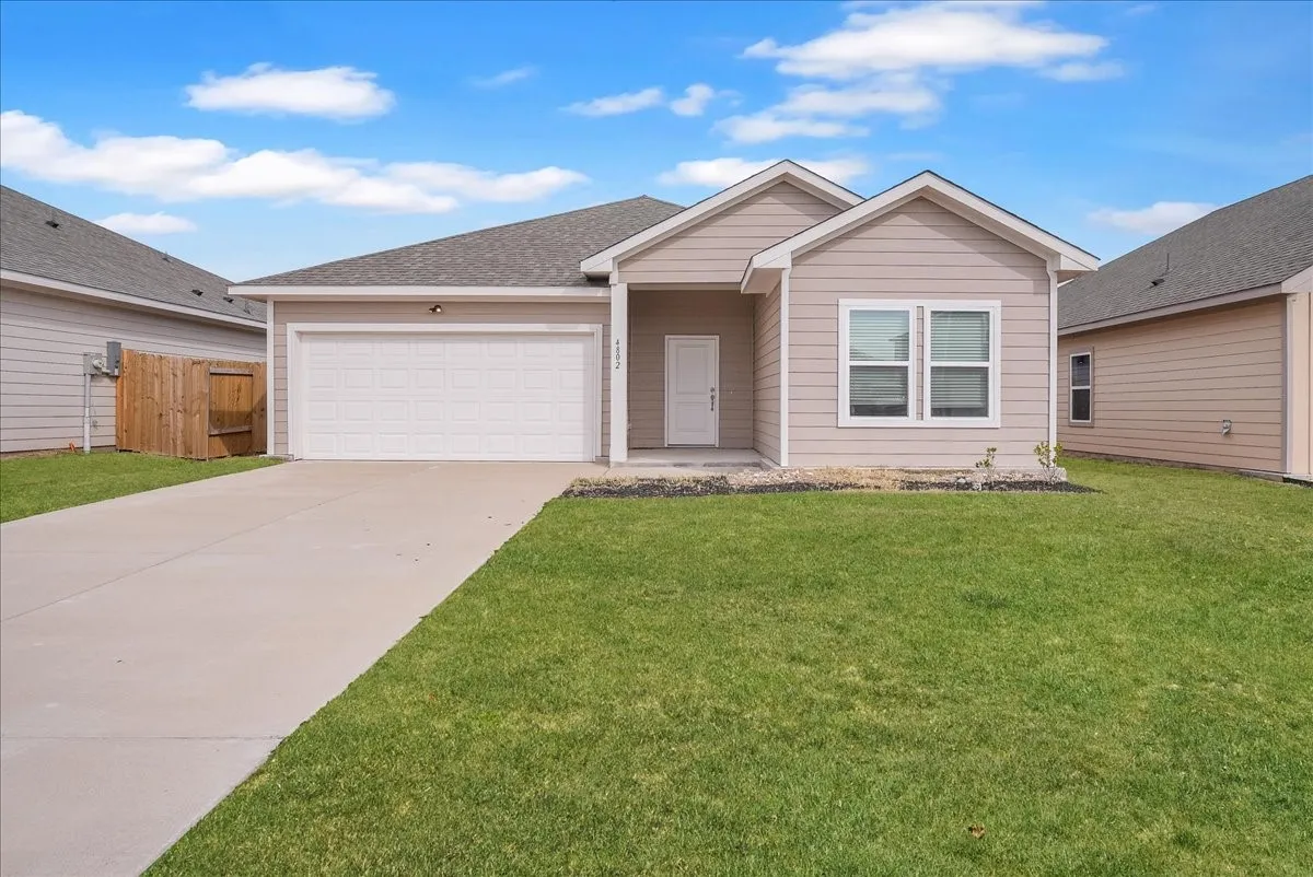 Single Family Residence For Sale in Hunt County , 4802 Delano Street, Greenville, Texas 75401, 3 Bedroom, 2 Bathroom, 2 Garage spaces, 1,530 Sqft, built in 2023, New Construction - Complete, mls#21179236, Real Estate Agent in Greenville, Homes For Sale in Hunt county, Homes For Sale in Greenville, Realtor in Greenville Texas, Real Estate Brokerage Independent Realty Texas, Luminita Cordes Realtor