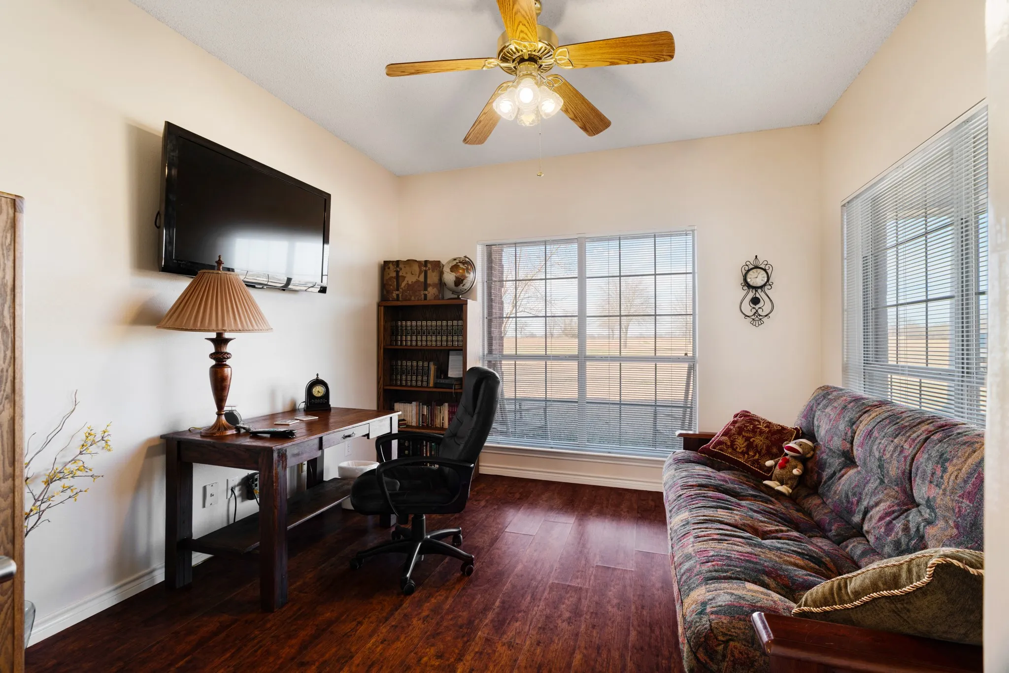 Single Family Residence For Sale in Lamar County , 250 County Road 45700, Detroit, Texas 75436, 4 Bedroom, 3 Bathroom, Garage spaces, 2,587 Sqft, built in 2000, Preowned, mls#21183709, Real Estate Agent in Detroit, Homes For Sale in Lamar county, Homes For Sale in Detroit, Realtor in Detroit Texas, Real Estate Brokerage Independent Realty Texas, Luminita Cordes Realtor