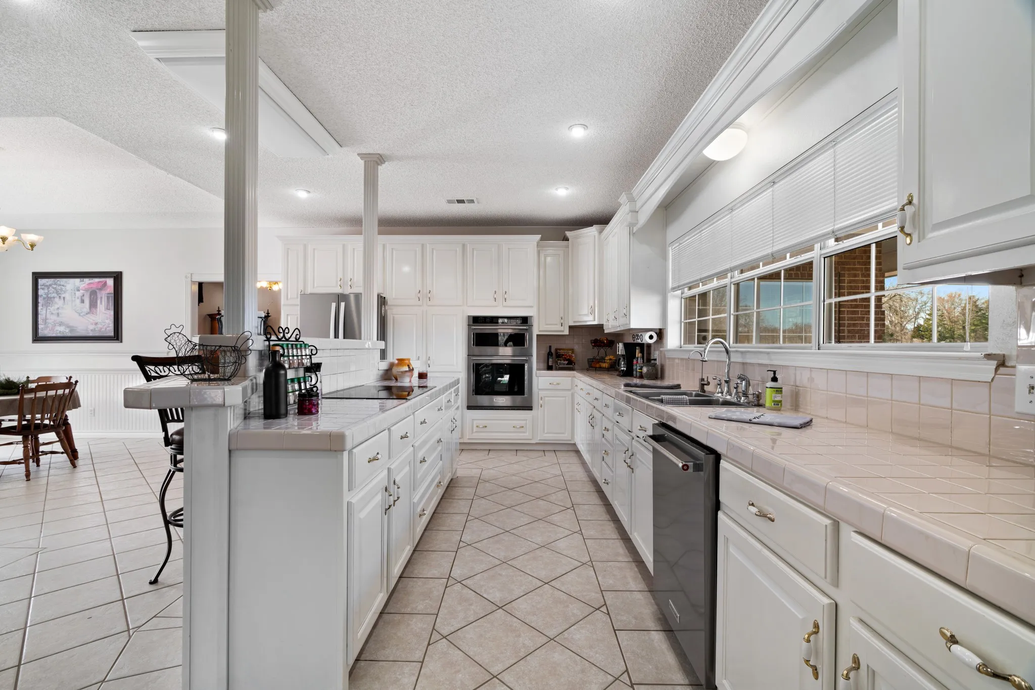 Single Family Residence For Sale in Lamar County , 250 County Road 45700, Detroit, Texas 75436, 4 Bedroom, 3 Bathroom, Garage spaces, 2,587 Sqft, built in 2000, Preowned, mls#21183709, Real Estate Agent in Detroit, Homes For Sale in Lamar county, Homes For Sale in Detroit, Realtor in Detroit Texas, Real Estate Brokerage Independent Realty Texas, Luminita Cordes Realtor