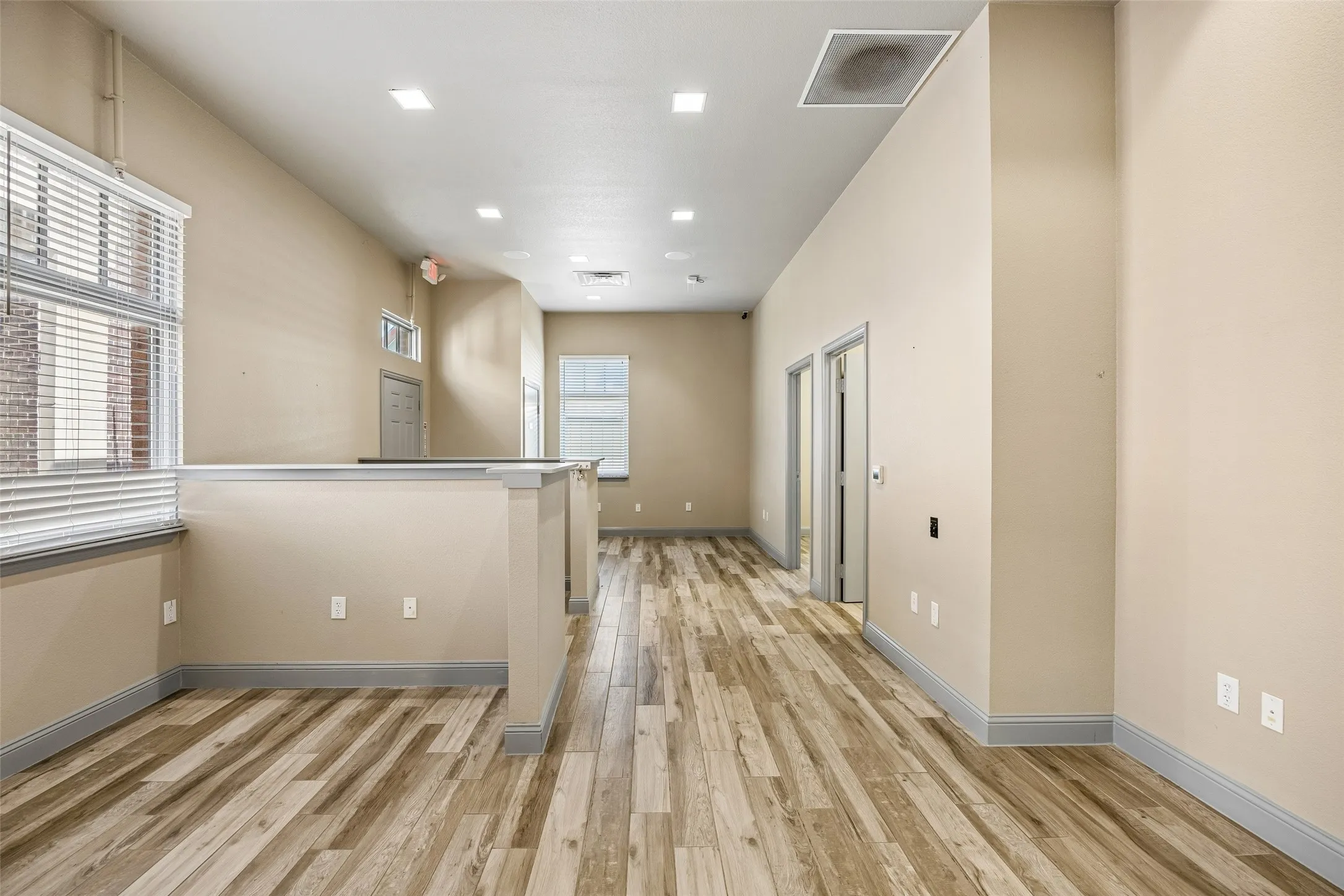 Office For Sale in Denton County , 118 Lynn Avenue 202, Lewisville, Texas 75057, 0, 0, Garage spaces, 0 Sqft, built in 2006, Preowned, mls#21176884, Real Estate Agent in Lewisville, Homes For Sale in Denton county, Homes For Sale in Lewisville, Realtor in Lewisville Texas, Real Estate Brokerage Independent Realty Texas, Luminita Cordes Realtor