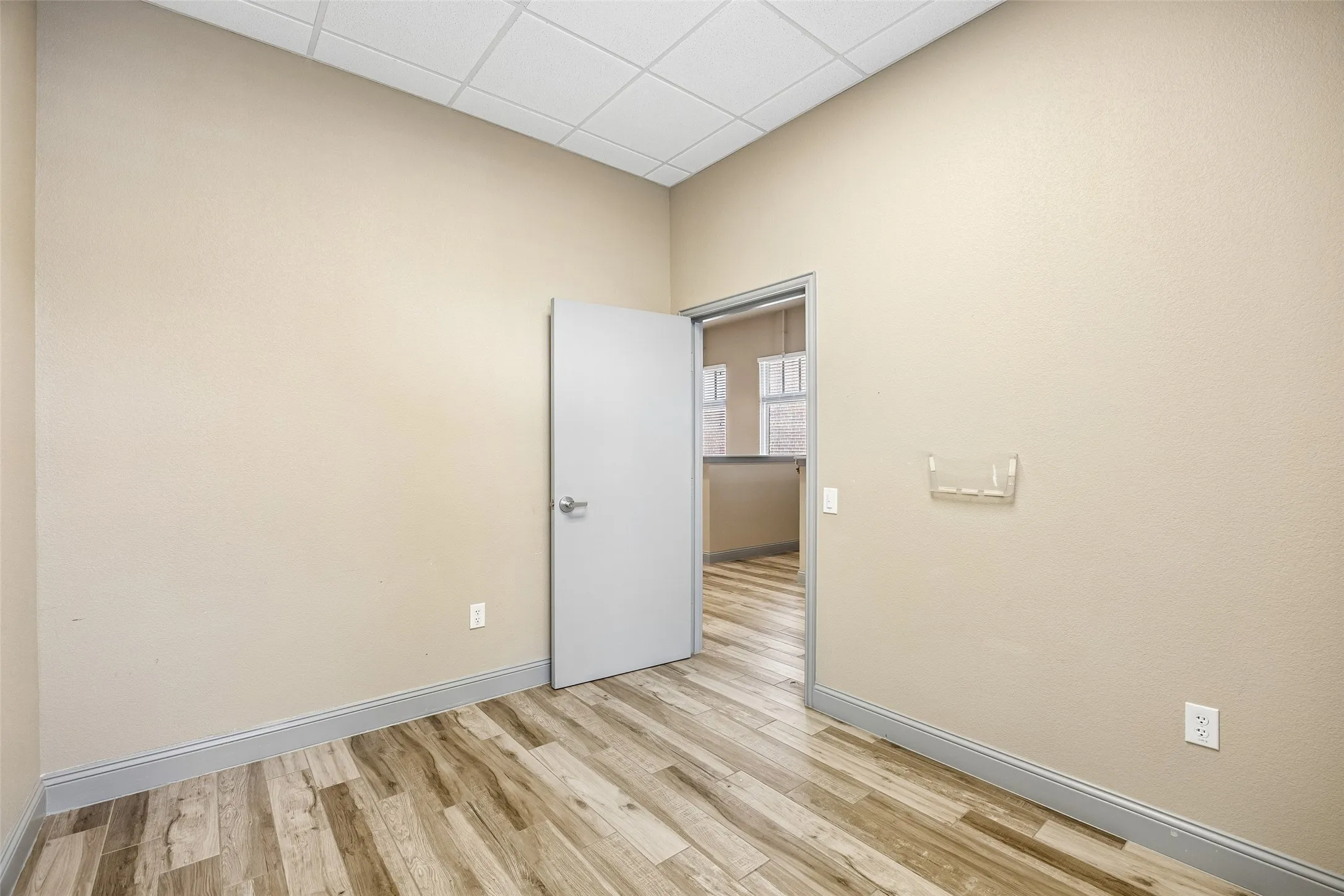 Office For Sale in Denton County , 118 Lynn Avenue 202, Lewisville, Texas 75057, 0, 0, Garage spaces, 0 Sqft, built in 2006, Preowned, mls#21176884, Real Estate Agent in Lewisville, Homes For Sale in Denton county, Homes For Sale in Lewisville, Realtor in Lewisville Texas, Real Estate Brokerage Independent Realty Texas, Luminita Cordes Realtor