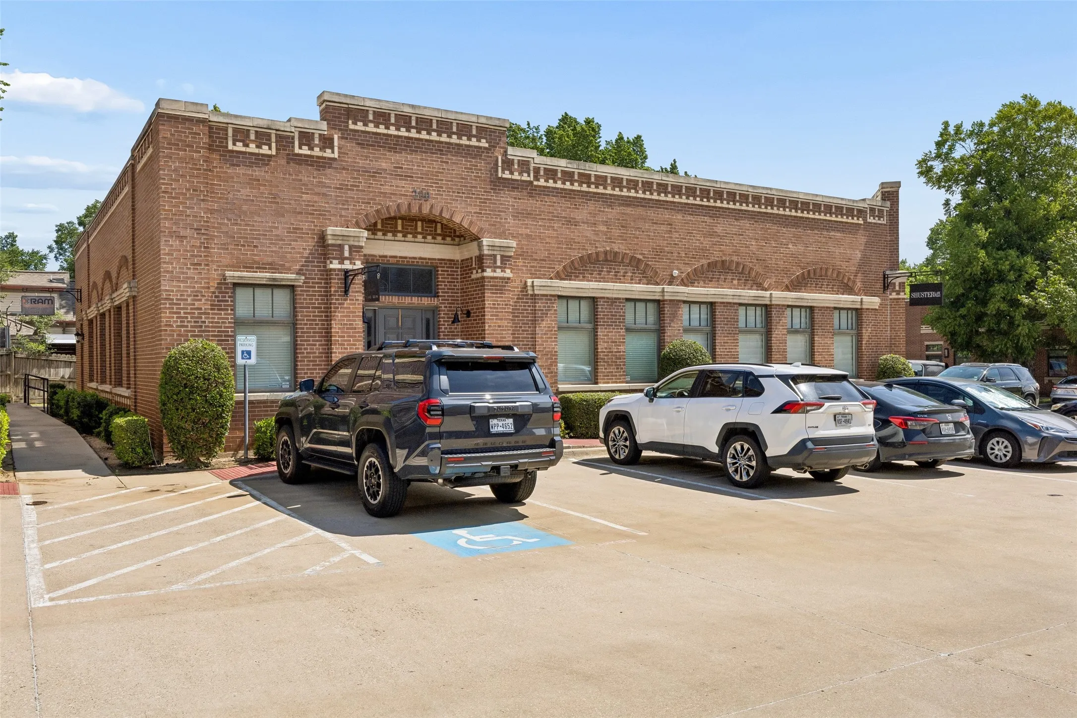 Office For Sale in Denton County , 118 Lynn Avenue 202, Lewisville, Texas 75057, 0, 0, Garage spaces, 0 Sqft, built in 2006, Preowned, mls#21176884, Real Estate Agent in Lewisville, Homes For Sale in Denton county, Homes For Sale in Lewisville, Realtor in Lewisville Texas, Real Estate Brokerage Independent Realty Texas, Luminita Cordes Realtor