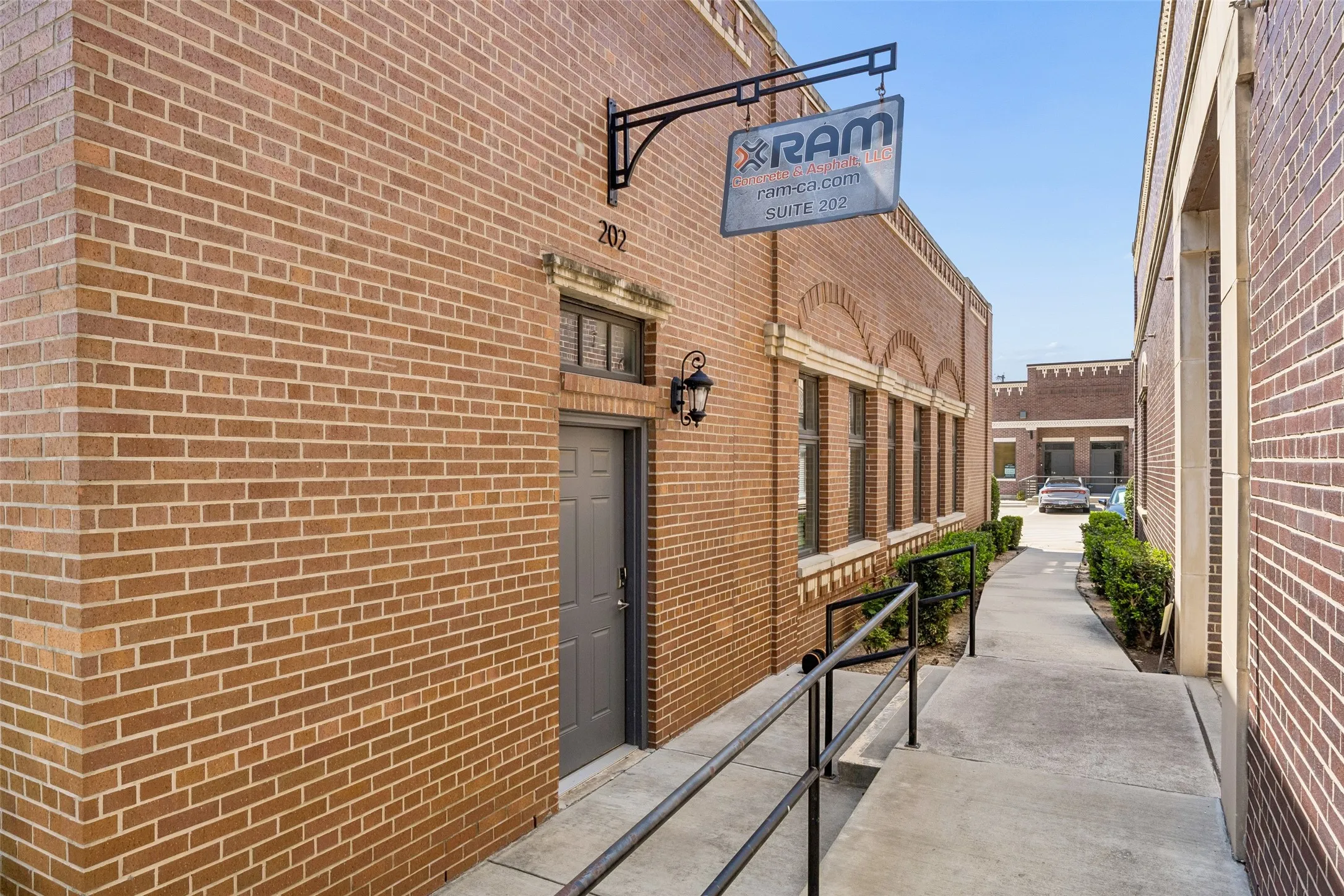 Office For Sale in Denton County , 118 Lynn Avenue 202, Lewisville, Texas 75057, 0, 0, Garage spaces, 0 Sqft, built in 2006, Preowned, mls#21176884, Real Estate Agent in Lewisville, Homes For Sale in Denton county, Homes For Sale in Lewisville, Realtor in Lewisville Texas, Real Estate Brokerage Independent Realty Texas, Luminita Cordes Realtor