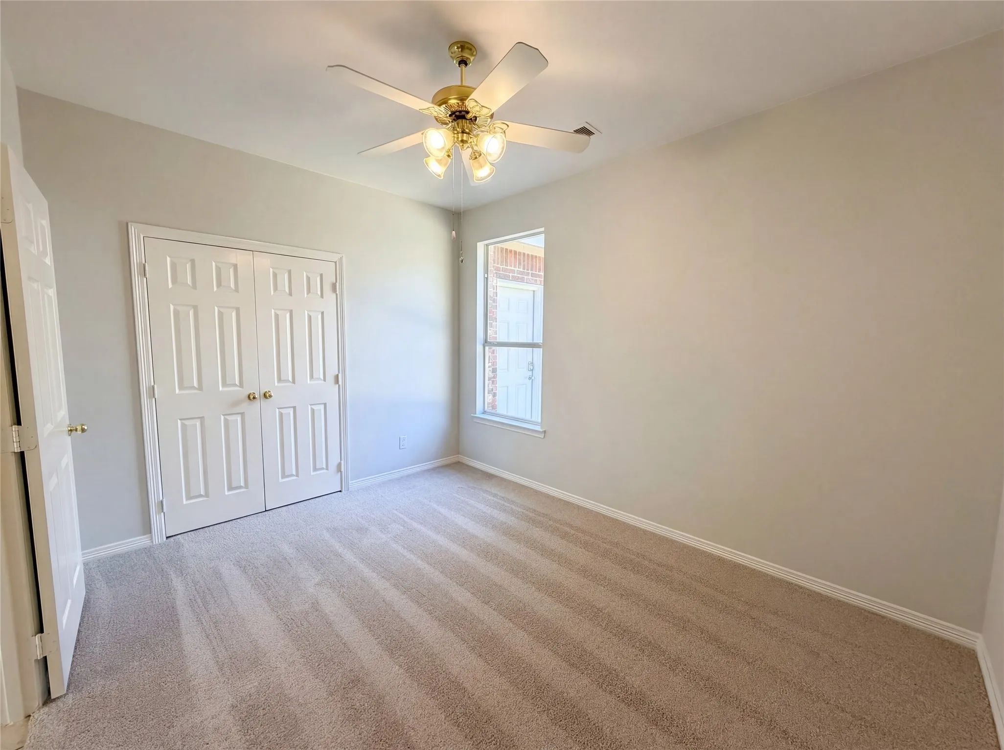 Single Family Residence For Sale in Denton County , 1412 Spring Ridge Lane, Flower Mound, Texas 75028, 4 Bedroom, 3 Bathroom, 3 Garage spaces, 2,755 Sqft, built in 2001, Preowned, mls#21185065, Real Estate Agent in Flower Mound, Homes For Sale in Denton county, Homes For Sale in Flower Mound, Realtor in Flower Mound Texas, Real Estate Brokerage Independent Realty Texas, Luminita Cordes Realtor
