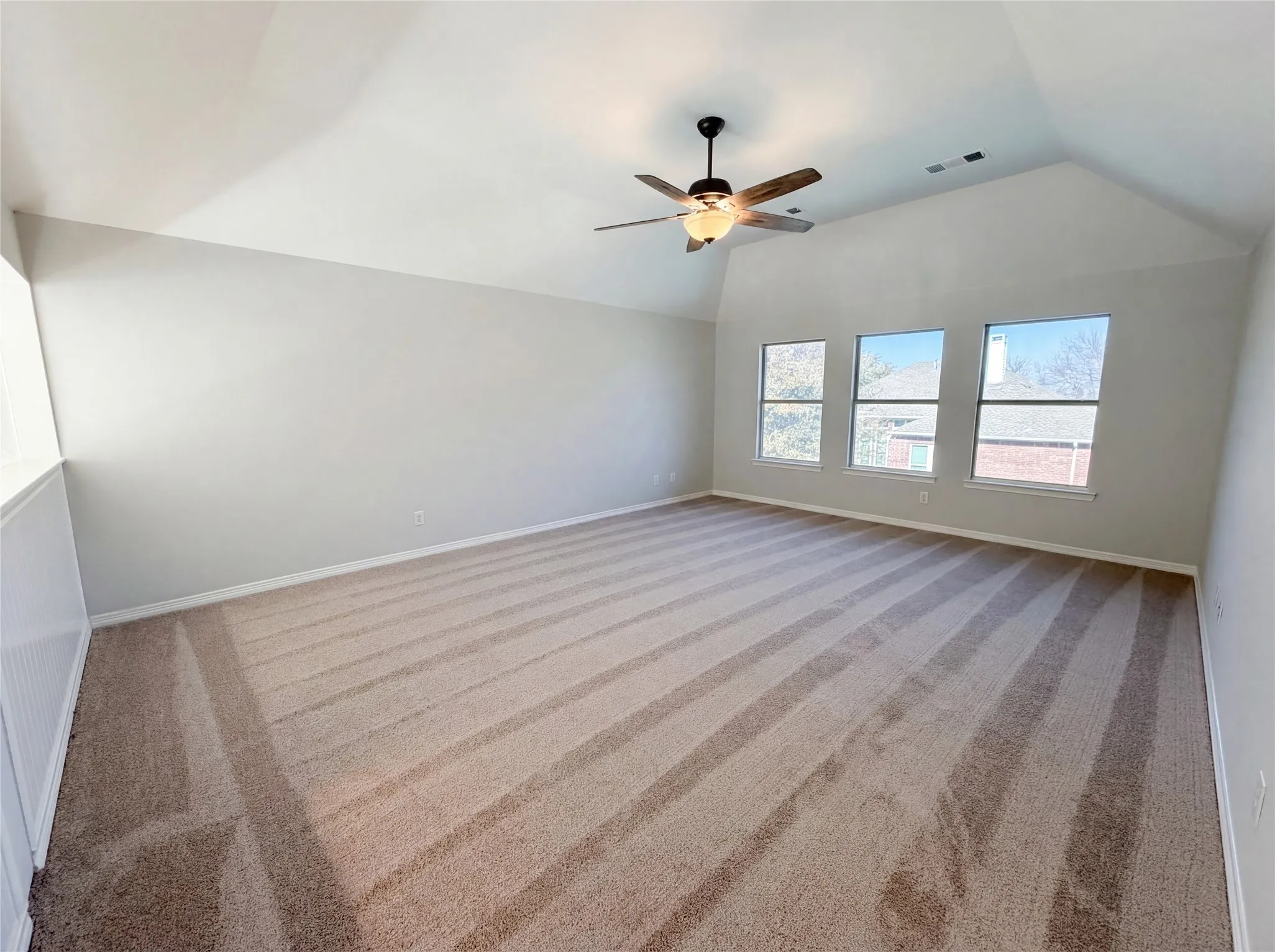 Single Family Residence For Sale in Denton County , 1412 Spring Ridge Lane, Flower Mound, Texas 75028, 4 Bedroom, 3 Bathroom, 3 Garage spaces, 2,755 Sqft, built in 2001, Preowned, mls#21185065, Real Estate Agent in Flower Mound, Homes For Sale in Denton county, Homes For Sale in Flower Mound, Realtor in Flower Mound Texas, Real Estate Brokerage Independent Realty Texas, Luminita Cordes Realtor