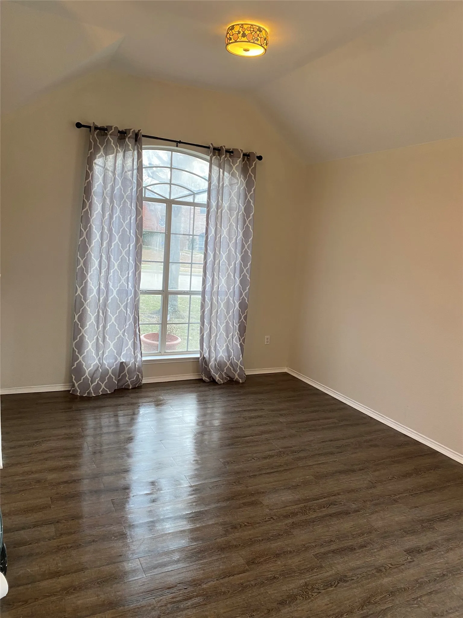 Single Family Residence For Sale in Dallas County , 4718 Parkhaven Drive, Garland, Texas 75043, 4 Bedrooms, 2 Bathrooms, 2 Garage spaces, 2,292 Sqft, built in 1996, Preowned, Price $392,000, mls#21185104, Real Estate Agent in Garland, Homes For Sale in Dallas county, Homes For Sale in Garland, Realtor in Garland Texas, Real Estate Brokerage Independent Realty Texas, Luminita Cordes Realtor