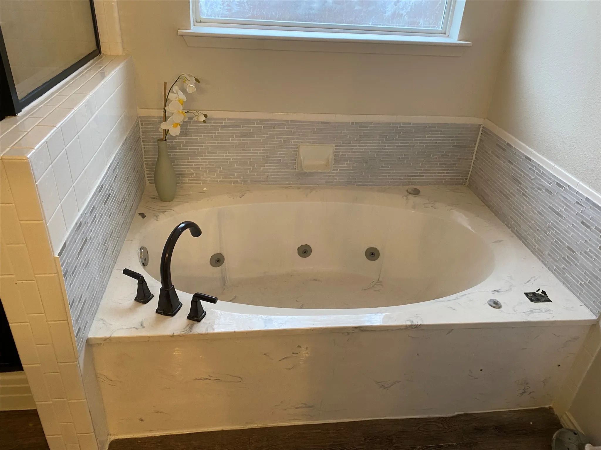Single Family Residence For Sale in Dallas County , 4718 Parkhaven Drive, Garland, Texas 75043, 4 Bedrooms, 2 Bathrooms, 2 Garage spaces, 2,292 Sqft, built in 1996, Preowned, Price $392,000, mls#21185104, Real Estate Agent in Garland, Homes For Sale in Dallas county, Homes For Sale in Garland, Realtor in Garland Texas, Real Estate Brokerage Independent Realty Texas, Luminita Cordes Realtor