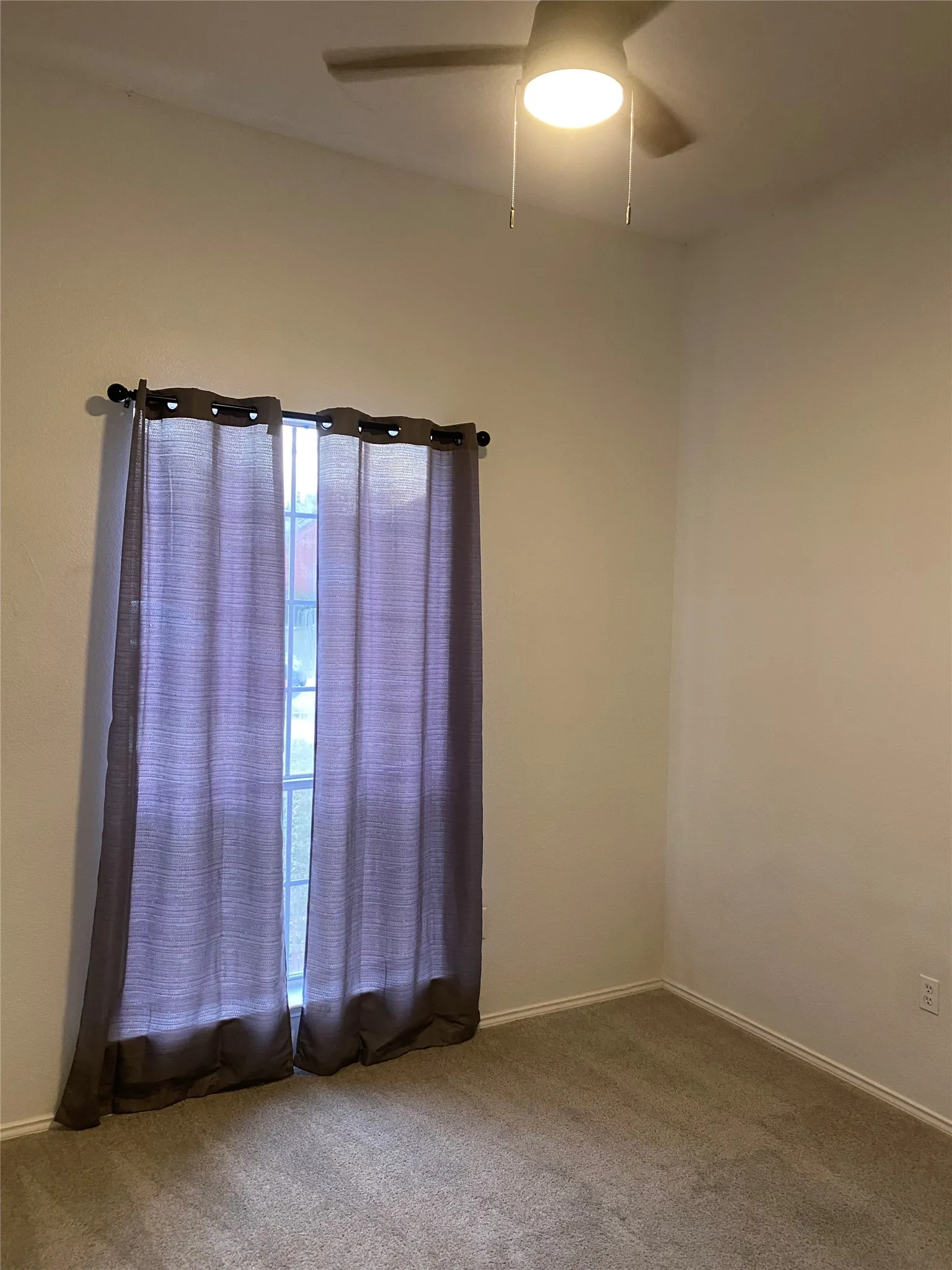 Single Family Residence For Sale in Dallas County , 4718 Parkhaven Drive, Garland, Texas 75043, 4 Bedrooms, 2 Bathrooms, 2 Garage spaces, 2,292 Sqft, built in 1996, Preowned, Price $392,000, mls#21185104, Real Estate Agent in Garland, Homes For Sale in Dallas county, Homes For Sale in Garland, Realtor in Garland Texas, Real Estate Brokerage Independent Realty Texas, Luminita Cordes Realtor