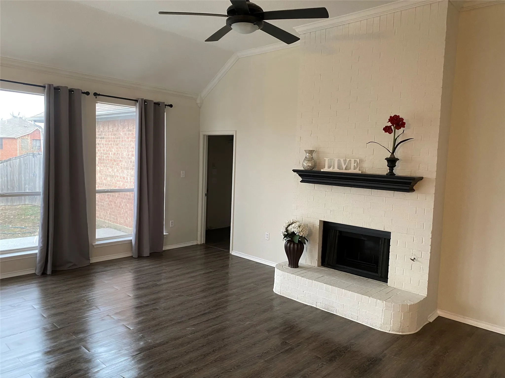 Single Family Residence For Sale in Dallas County , 4718 Parkhaven Drive, Garland, Texas 75043, 4 Bedrooms, 2 Bathrooms, 2 Garage spaces, 2,292 Sqft, built in 1996, Preowned, Price $392,000, mls#21185104, Real Estate Agent in Garland, Homes For Sale in Dallas county, Homes For Sale in Garland, Realtor in Garland Texas, Real Estate Brokerage Independent Realty Texas, Luminita Cordes Realtor