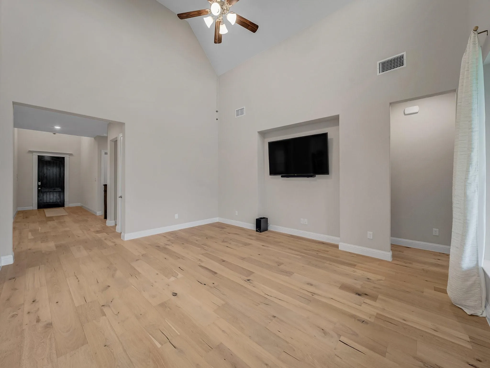 Single Family Residence For Sale in Denton County , 1021 Warner Ridge, Northlake, Texas 76226, 4 Bedroom, 5 Bathroom, 2 Garage spaces, 3,054 Sqft, built in 2021, Price $599,900, mls#21179083, Real Estate Agent in Northlake, Homes For Sale in Denton county, Homes For Sale in Northlake, Realtor in Northlake Texas, Real Estate Brokerage Independent Realty Texas, Luminita Cordes Realtor