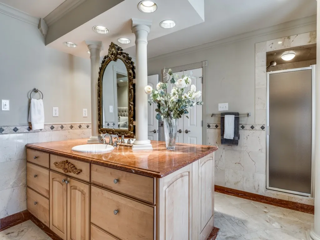 Single Family Residence For Sale in Dallas County , 2810 Club Meadow Drive, Garland, Texas 75043, 4 Bedrooms, 3 Bathrooms, 2 Garage spaces, 2,710 Sqft, built in 1980, Preowned, Price $448,900, mls#21178747, Real Estate Agent in Garland, Homes For Sale in Dallas county, Homes For Sale in Garland, Realtor in Garland Texas, Real Estate Brokerage Independent Realty Texas, Luminita Cordes Realtor
