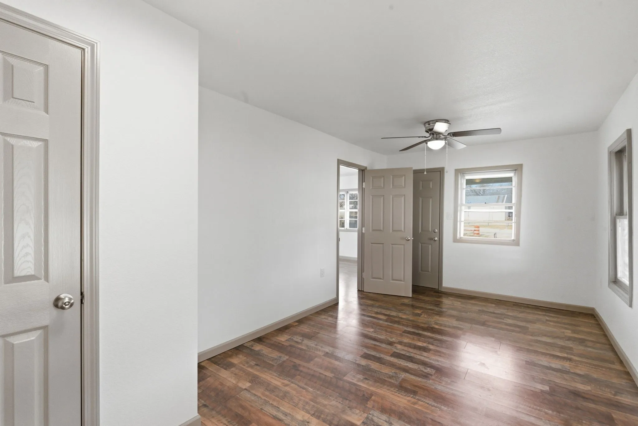 Single Family Residence For Sale in Hood County , 116 E Lipan Drive, Lipan, Texas 76462, 2 Bedroom, 1 Bathroom, Garage spaces, 1,037 Sqft, built in 1945, Preowned, mls#21185093, Real Estate Agent in Lipan, Homes For Sale in Hood county, Homes For Sale in Lipan, Realtor in Lipan Texas, Real Estate Brokerage Independent Realty Texas, Luminita Cordes Realtor