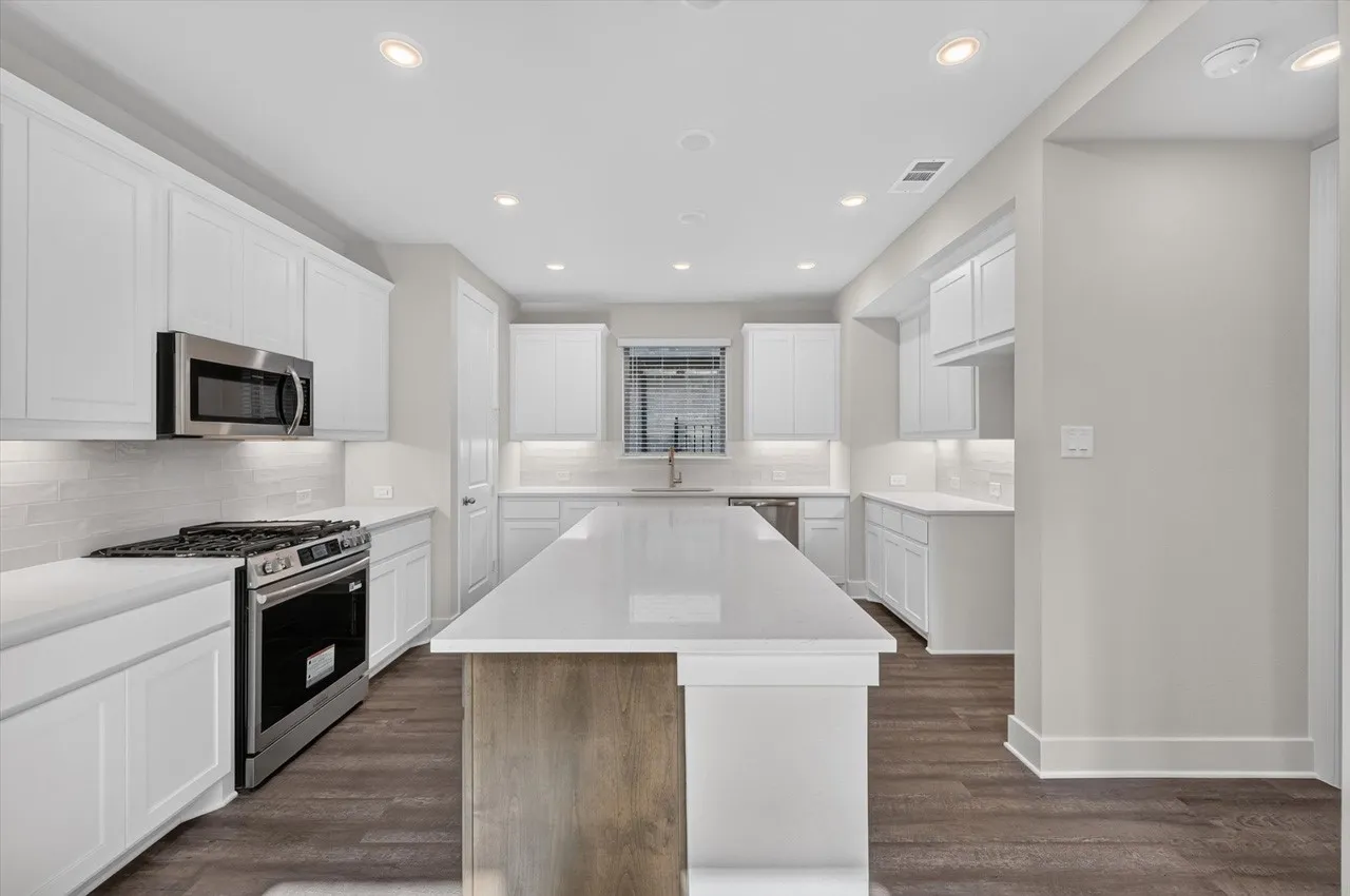 Single Family Residence For Sale in Ellis County , 7566 Anastasia Street, Venus, Texas 76084, 4 Bedroom, 3 Bathroom, 2 Garage spaces, 2,333 Sqft, built in 2026, New Construction - Incomplete, mls#21185117, Real Estate Agent in Venus, Homes For Sale in Ellis county, Homes For Sale in Venus, Realtor in Venus Texas, Real Estate Brokerage Independent Realty Texas, Luminita Cordes Realtor