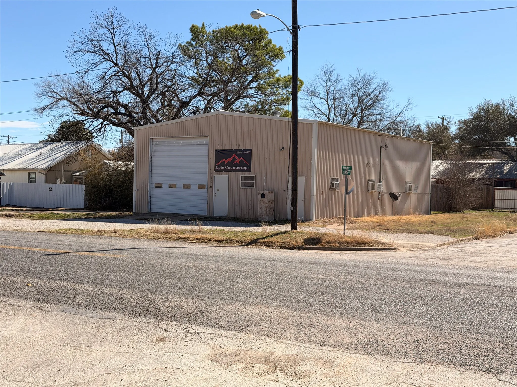 Warehouse For Sale in Eastland County , 1012 W Main Street, Eastland, Texas 76448, 0, 0, Garage spaces, 0 Sqft, built in 1990, Preowned, mls#21184655, Real Estate Agent in Eastland, Homes For Sale in Eastland county, Homes For Sale in Eastland, Realtor in Eastland Texas, Real Estate Brokerage Independent Realty Texas, Luminita Cordes Realtor