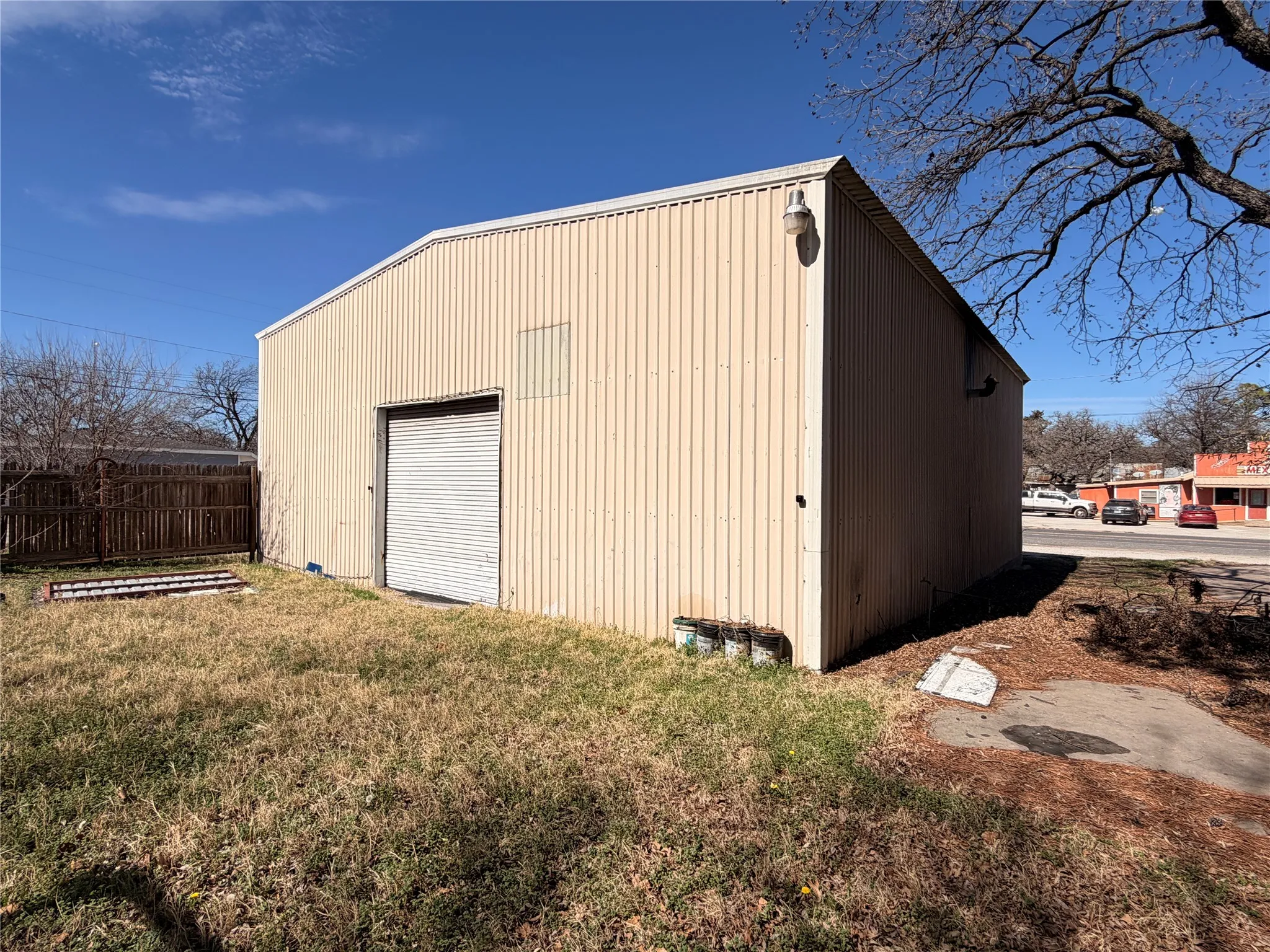 Warehouse For Sale in Eastland County , 1012 W Main Street, Eastland, Texas 76448, 0, 0, Garage spaces, 0 Sqft, built in 1990, Preowned, mls#21184655, Real Estate Agent in Eastland, Homes For Sale in Eastland county, Homes For Sale in Eastland, Realtor in Eastland Texas, Real Estate Brokerage Independent Realty Texas, Luminita Cordes Realtor