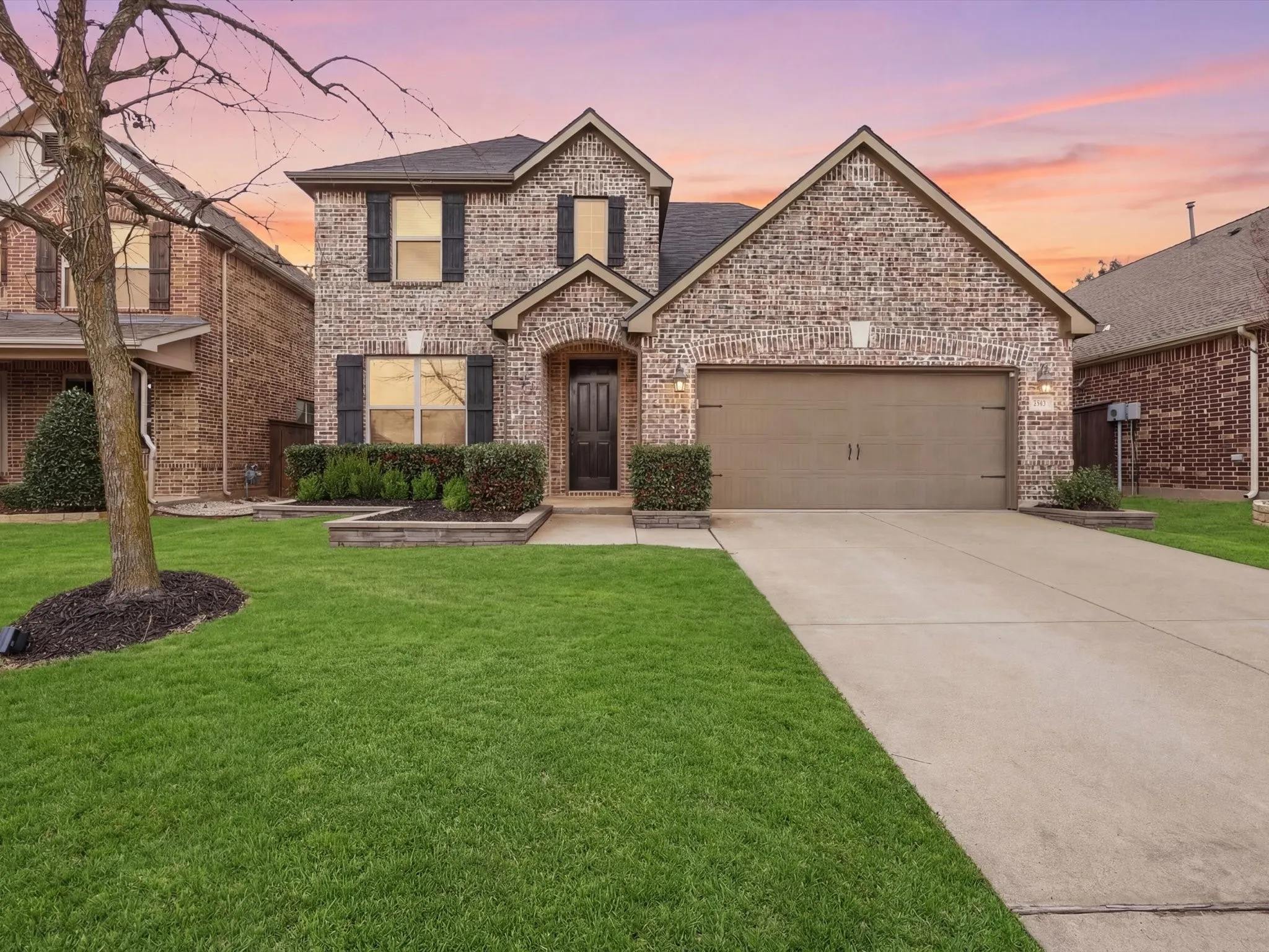 Single Family Residence For Sale in Collin County , 7717 Lake Worth Cove, Mc Kinney, Texas 75071, 4 Bedroom, 4 Bathroom, 2 Garage spaces, 2,528 Sqft, built in 2017, Preowned, mls#21174905, Real Estate Agent in Mc Kinney, Homes For Sale in Collin county, Homes For Sale in Mc Kinney, Realtor in Mc Kinney Texas, Real Estate Brokerage Independent Realty Texas, Luminita Cordes Realtor