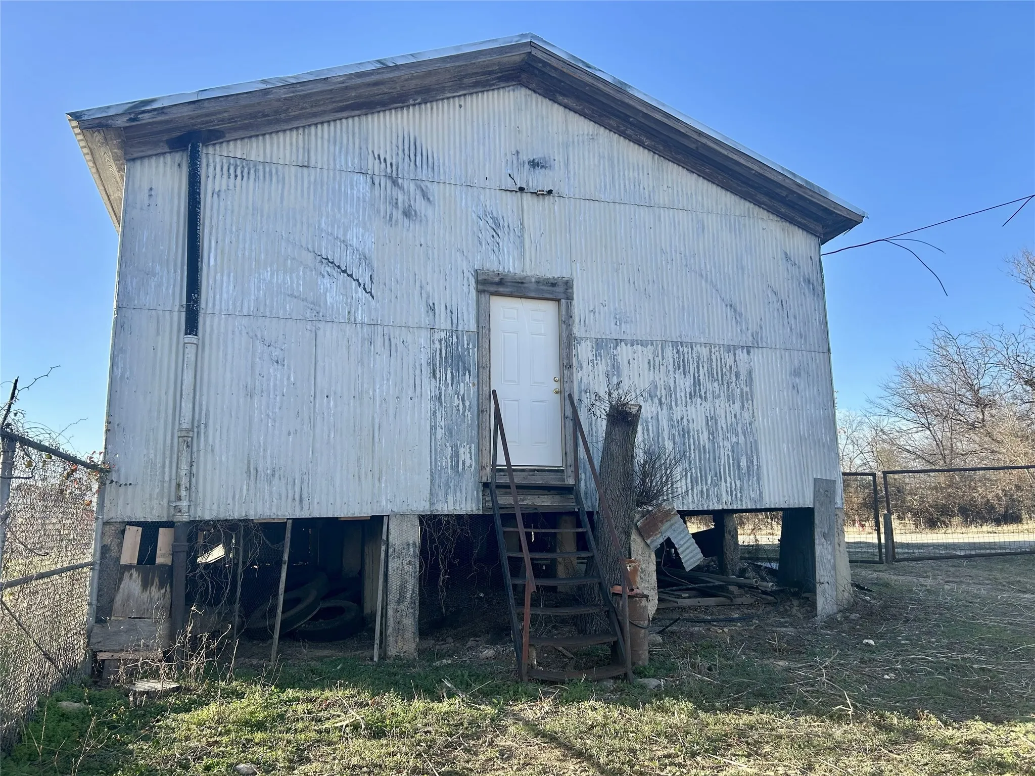 Warehouse For Sale in Coleman County , 608 E College Street, Coleman, Texas 76834, 0, 0, Garage spaces, 0 Sqft, built in 1940, Preowned, Price $60,000, mls#21185179, Real Estate Agent in Coleman, Homes For Sale in Coleman county, Homes For Sale in Coleman, Realtor in Coleman Texas, Real Estate Brokerage Independent Realty Texas, Luminita Cordes Realtor