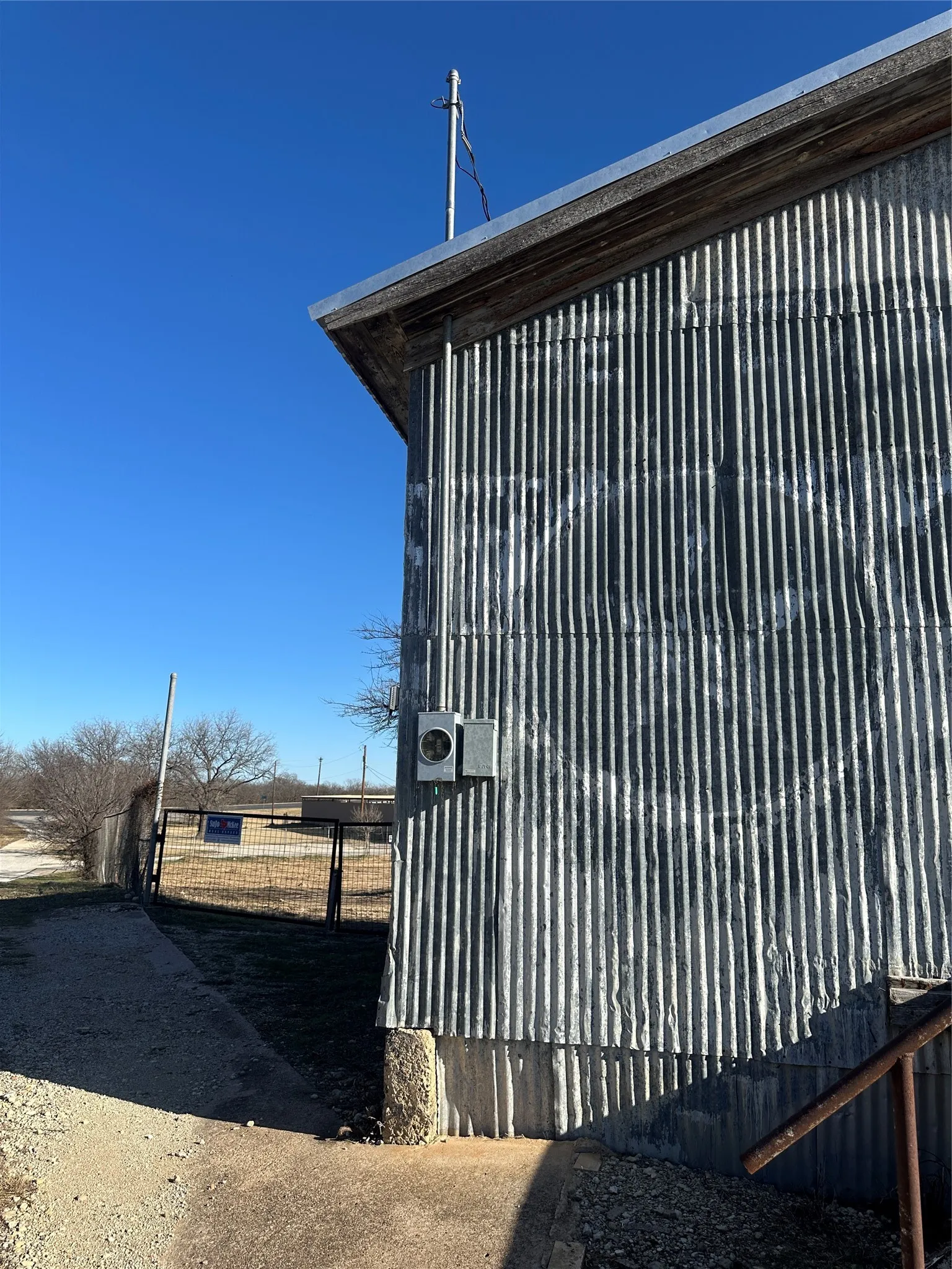 Warehouse For Sale in Coleman County , 608 E College Street, Coleman, Texas 76834, 0, 0, Garage spaces, 0 Sqft, built in 1940, Preowned, Price $60,000, mls#21185179, Real Estate Agent in Coleman, Homes For Sale in Coleman county, Homes For Sale in Coleman, Realtor in Coleman Texas, Real Estate Brokerage Independent Realty Texas, Luminita Cordes Realtor
