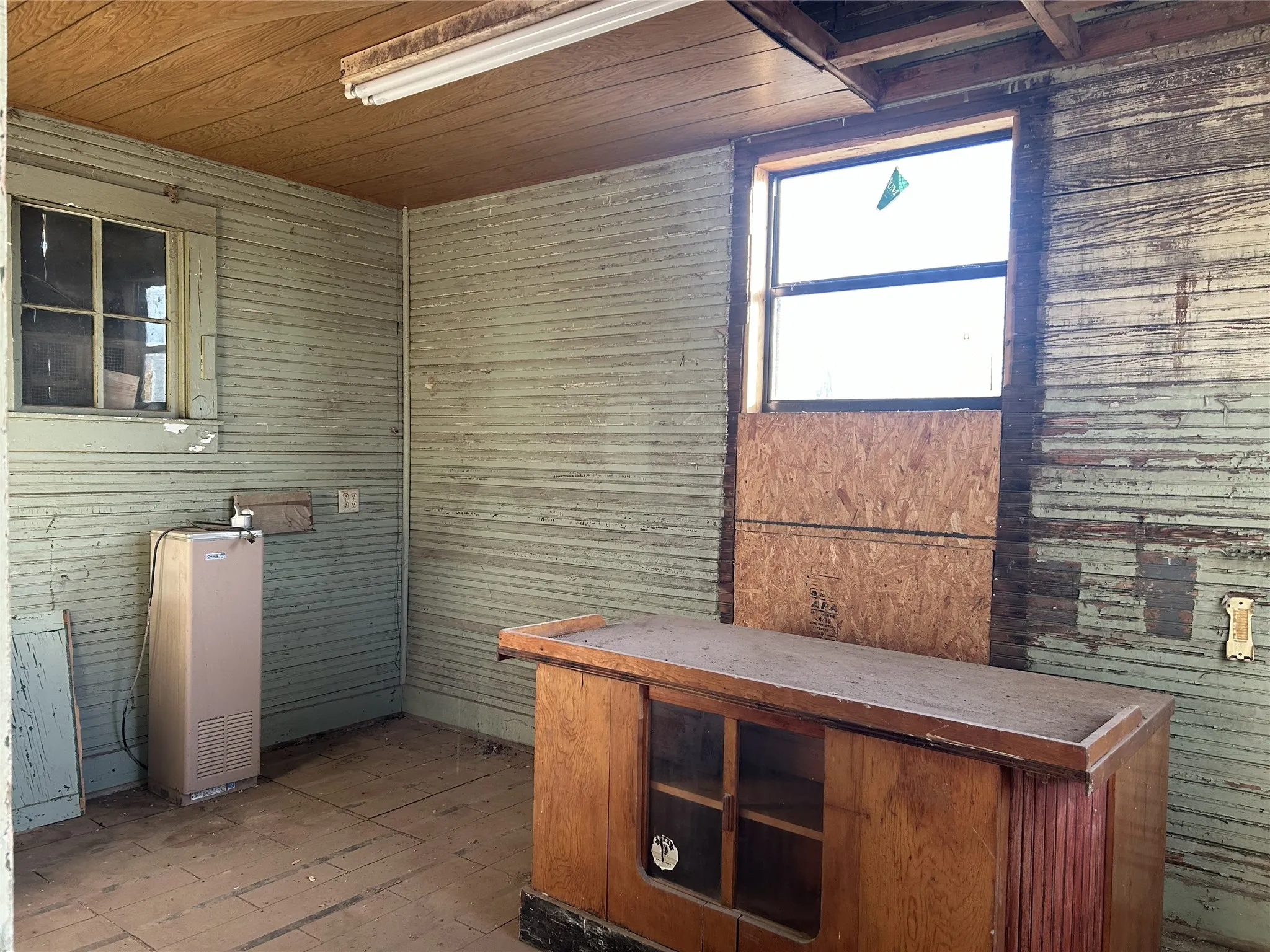 Warehouse For Sale in Coleman County , 608 E College Street, Coleman, Texas 76834, 0, 0, Garage spaces, 0 Sqft, built in 1940, Preowned, Price $60,000, mls#21185179, Real Estate Agent in Coleman, Homes For Sale in Coleman county, Homes For Sale in Coleman, Realtor in Coleman Texas, Real Estate Brokerage Independent Realty Texas, Luminita Cordes Realtor