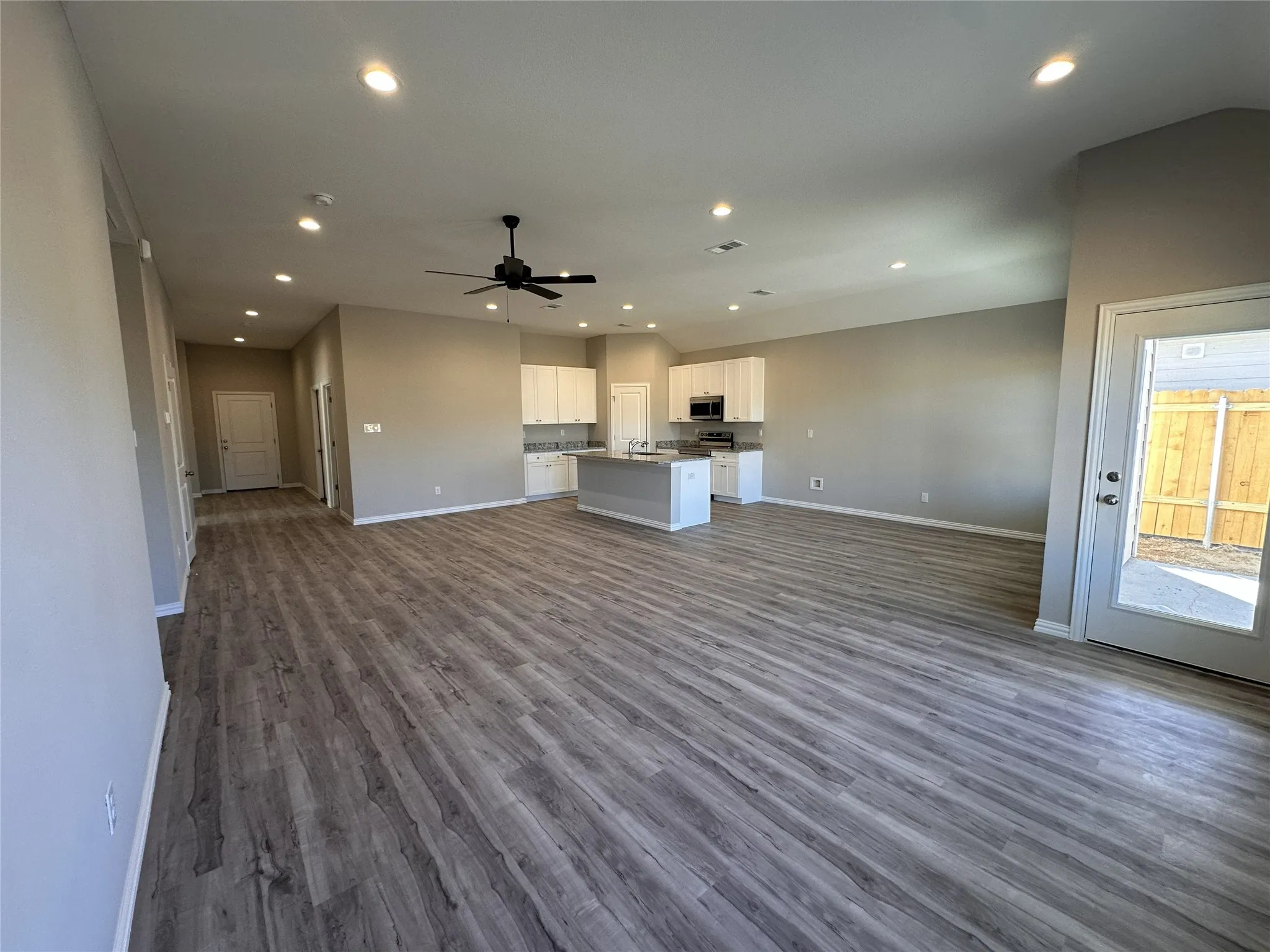 Single Family Residence For Sale in Hunt County , 4806 Delano Street, Greenville, Texas 75401, 3 Bedroom, 2 Bathroom, 2 Garage spaces, 1,687 Sqft, built in 2023, New Construction - Complete, mls#21179231, Real Estate Agent in Greenville, Homes For Sale in Hunt county, Homes For Sale in Greenville, Realtor in Greenville Texas, Real Estate Brokerage Independent Realty Texas, Luminita Cordes Realtor