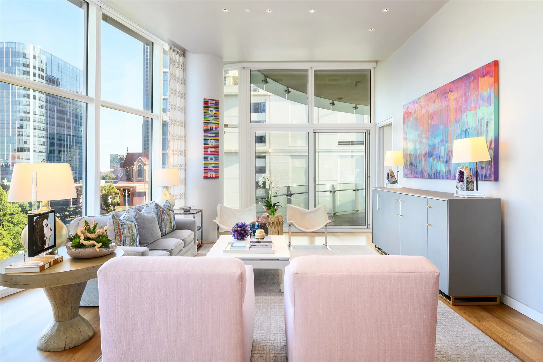 Condominium For Sale in Dallas County , 1918 Olive Street 402, Dallas, Texas 75201, 2 Bedroom, 2 Bathroom, 2 Garage spaces, 2,425 Sqft, built in 2011, mls#21183663, Real Estate Agent in Dallas, Homes For Sale in Dallas county, Homes For Sale in Dallas, Realtor in Dallas Texas, Real Estate Brokerage Independent Realty Texas, Luminita Cordes Realtor