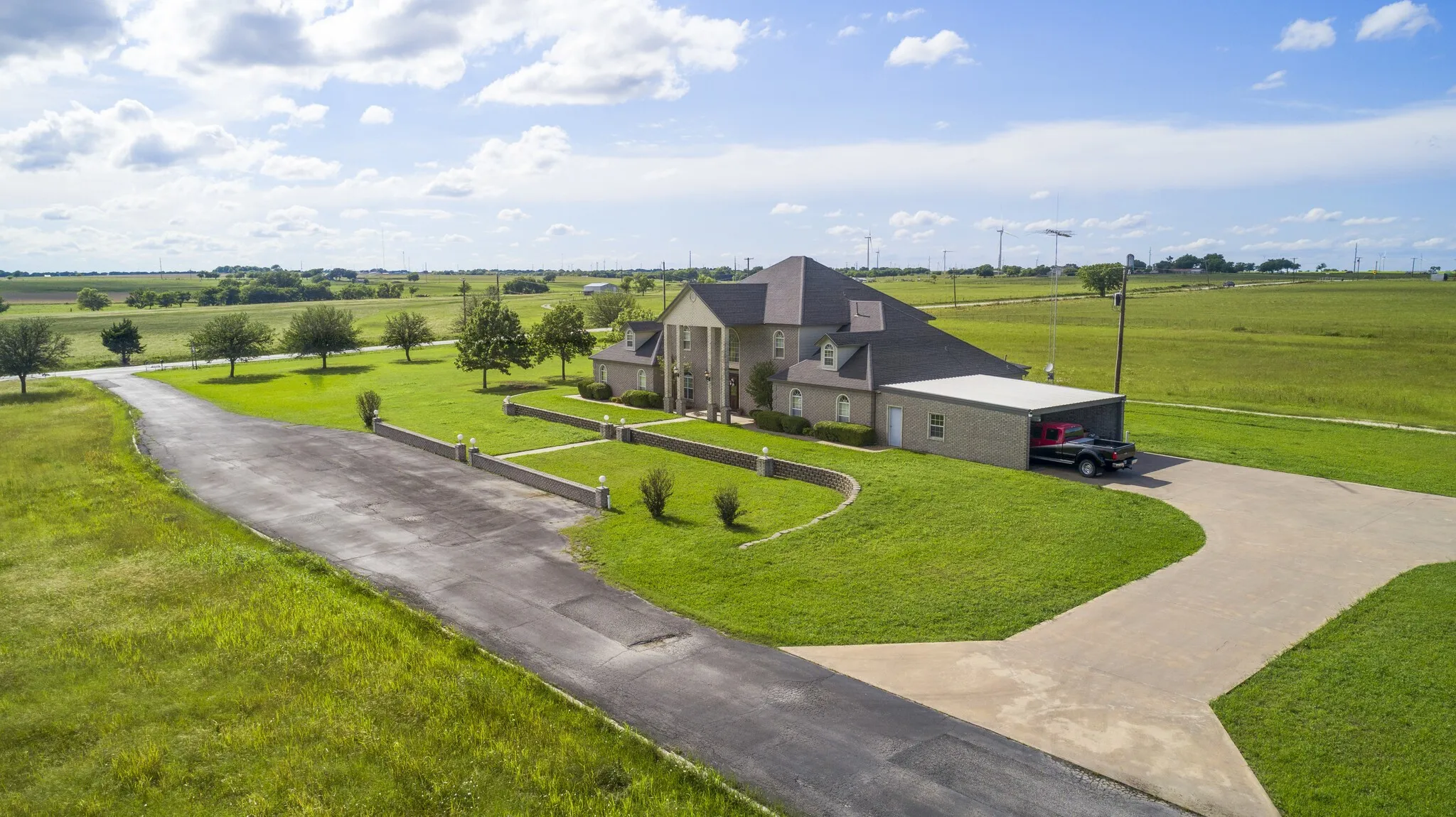 Single Family Residence For Sale in Cooke County , 500 Fm 1198 A, Muenster, Texas 76252, 5 Bedrooms, 5 Bathrooms, 4 Garage spaces, 4,912 Sqft, built in 2000, Preowned, Price $3,250,000, mls#21165880, Real Estate Agent in Muenster, Homes For Sale in Cooke county, Homes For Sale in Muenster, Realtor in Muenster Texas, Real Estate Brokerage Independent Realty Texas, Luminita Cordes Realtor