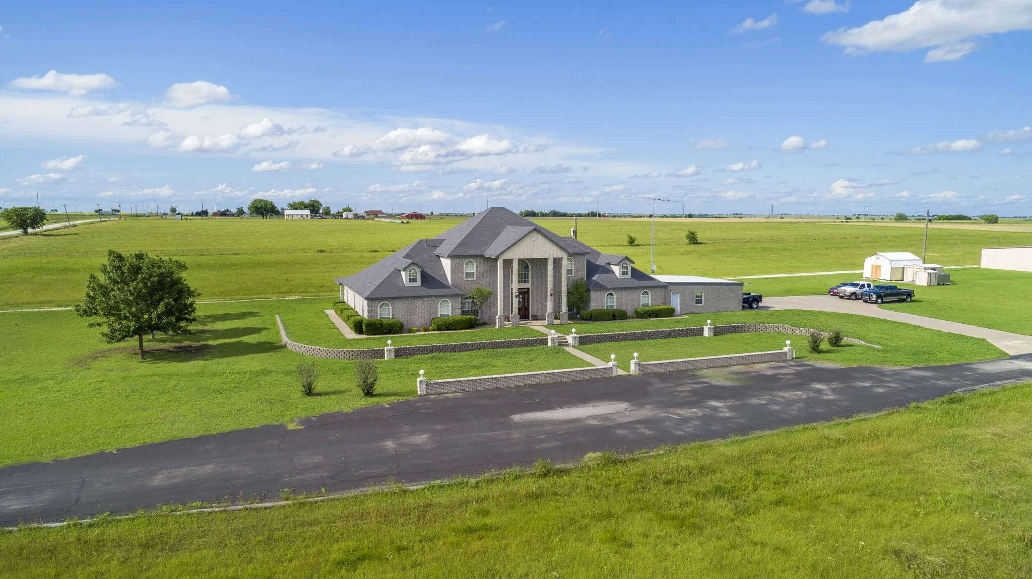 Single Family Residence For Sale in Cooke County , 500 Fm 1198 A, Muenster, Texas 76252, 5 Bedrooms, 5 Bathrooms, 4 Garage spaces, 4,912 Sqft, built in 2000, Preowned, Price $3,250,000, mls#21165880, Real Estate Agent in Muenster, Homes For Sale in Cooke county, Homes For Sale in Muenster, Realtor in Muenster Texas, Real Estate Brokerage Independent Realty Texas, Luminita Cordes Realtor