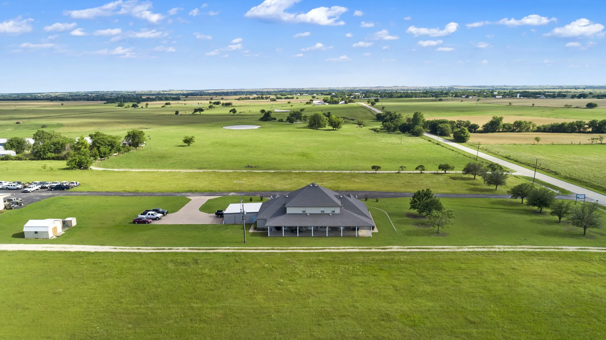 Single Family Residence For Sale in Cooke County , 500 Fm 1198 A, Muenster, Texas 76252, 5 Bedrooms, 5 Bathrooms, 4 Garage spaces, 4,912 Sqft, built in 2000, Preowned, Price $3,250,000, mls#21165880, Real Estate Agent in Muenster, Homes For Sale in Cooke county, Homes For Sale in Muenster, Realtor in Muenster Texas, Real Estate Brokerage Independent Realty Texas, Luminita Cordes Realtor