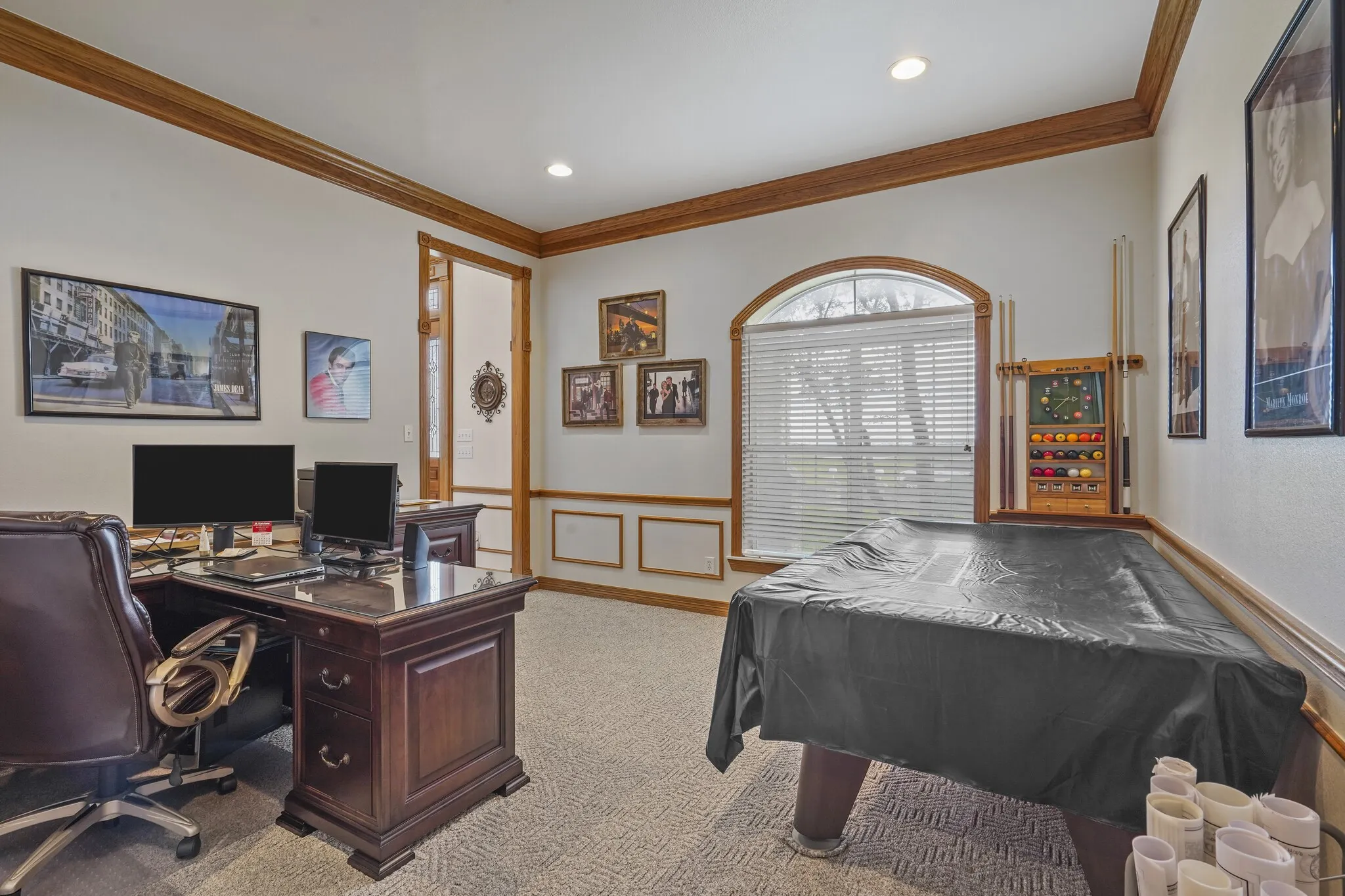 Single Family Residence For Sale in Cooke County , 500 Fm 1198 A, Muenster, Texas 76252, 5 Bedrooms, 5 Bathrooms, 4 Garage spaces, 4,912 Sqft, built in 2000, Preowned, Price $3,250,000, mls#21165880, Real Estate Agent in Muenster, Homes For Sale in Cooke county, Homes For Sale in Muenster, Realtor in Muenster Texas, Real Estate Brokerage Independent Realty Texas, Luminita Cordes Realtor