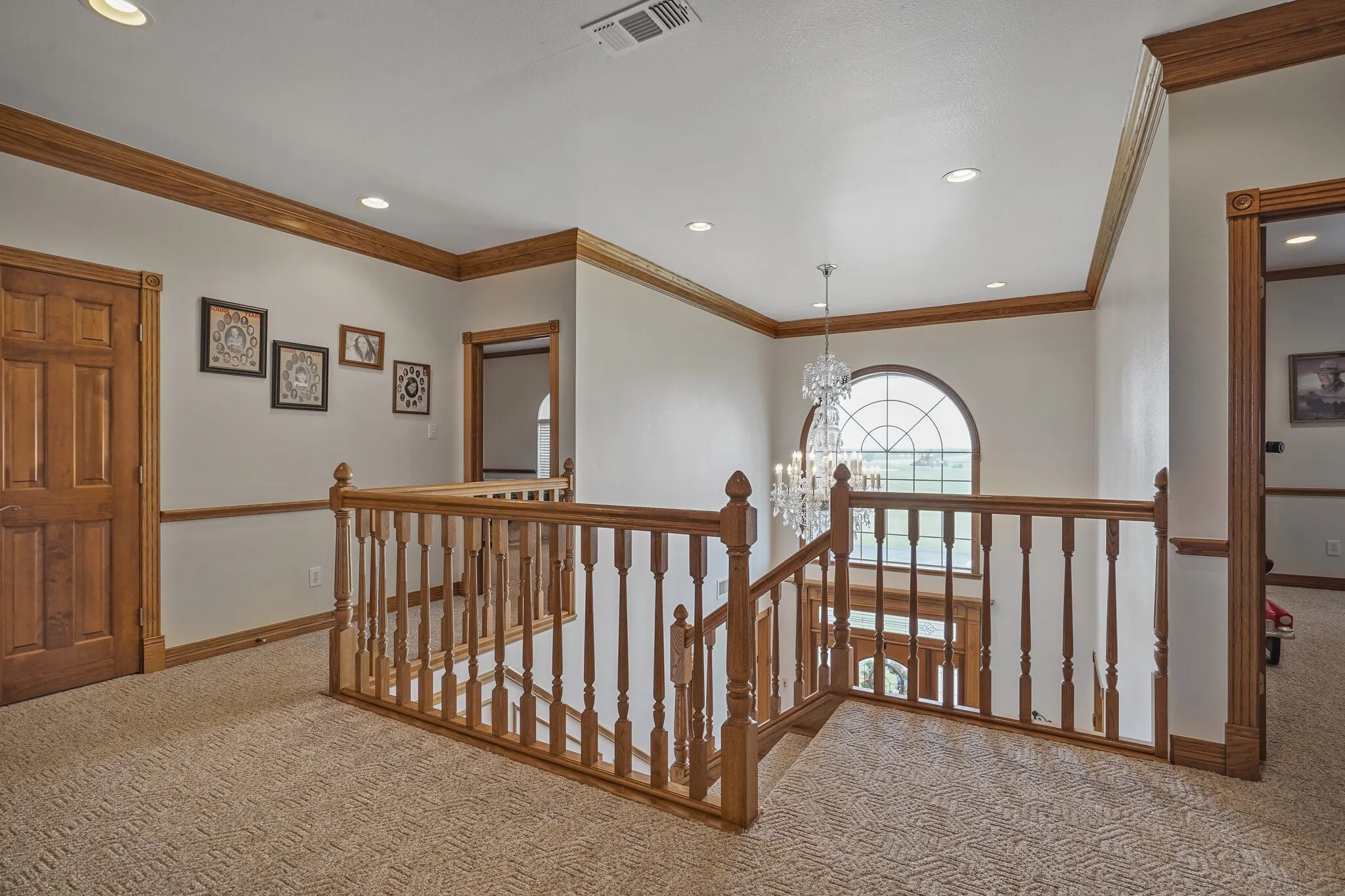 Single Family Residence For Sale in Cooke County , 500 Fm 1198 A, Muenster, Texas 76252, 5 Bedrooms, 5 Bathrooms, 4 Garage spaces, 4,912 Sqft, built in 2000, Preowned, Price $3,250,000, mls#21165880, Real Estate Agent in Muenster, Homes For Sale in Cooke county, Homes For Sale in Muenster, Realtor in Muenster Texas, Real Estate Brokerage Independent Realty Texas, Luminita Cordes Realtor