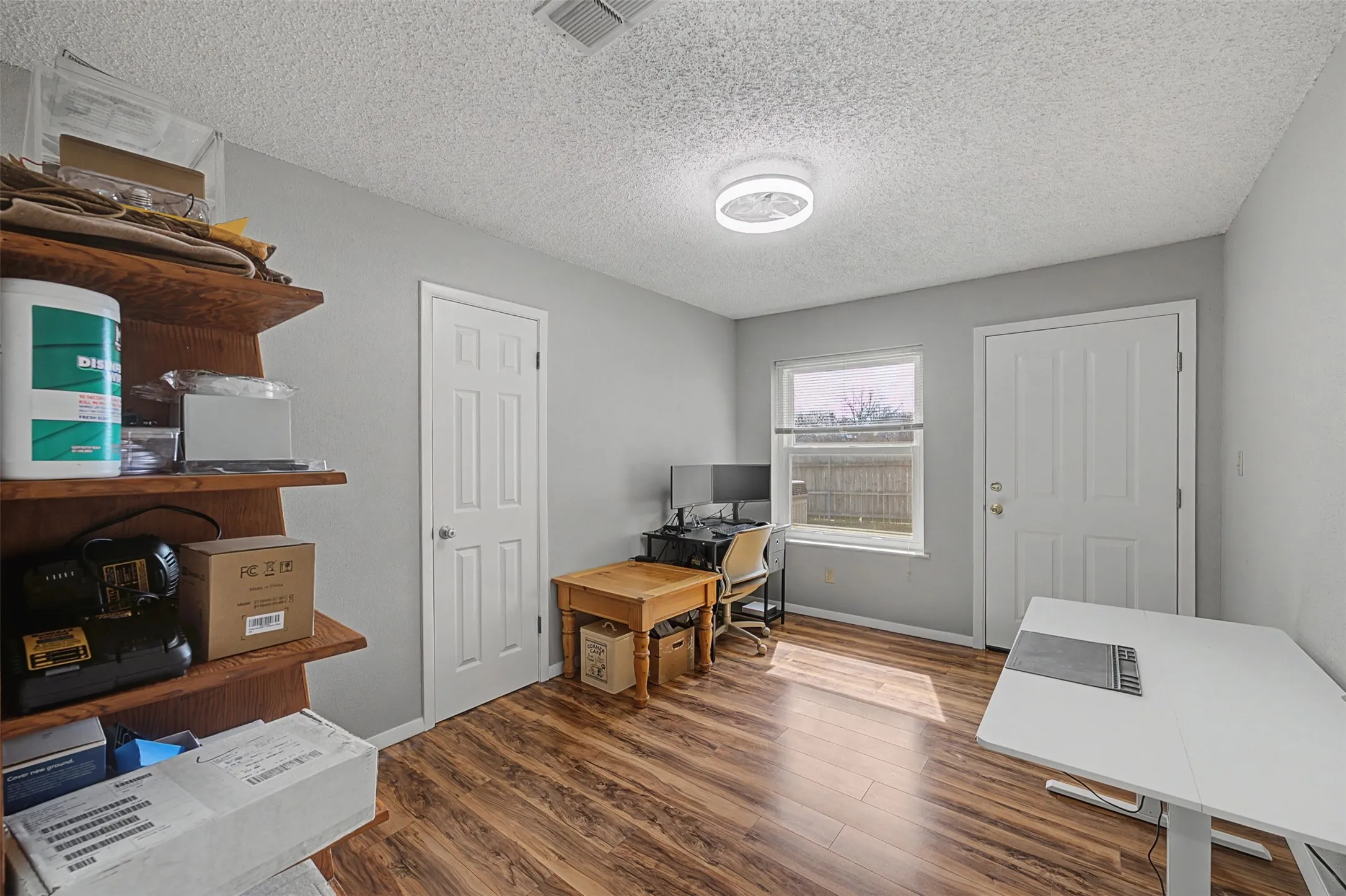 Single Family Residence For Sale in Johnson County , 8240 Kramer Street, Lillian, Texas 76061, 5 Bedroom, 2 Bathroom, 4 Garage spaces, 3,751 Sqft, built in 1975, Preowned, mls#21181879, Real Estate Agent in Lillian, Homes For Sale in Johnson county, Homes For Sale in Lillian, Realtor in Lillian Texas, Real Estate Brokerage Independent Realty Texas, Luminita Cordes Realtor