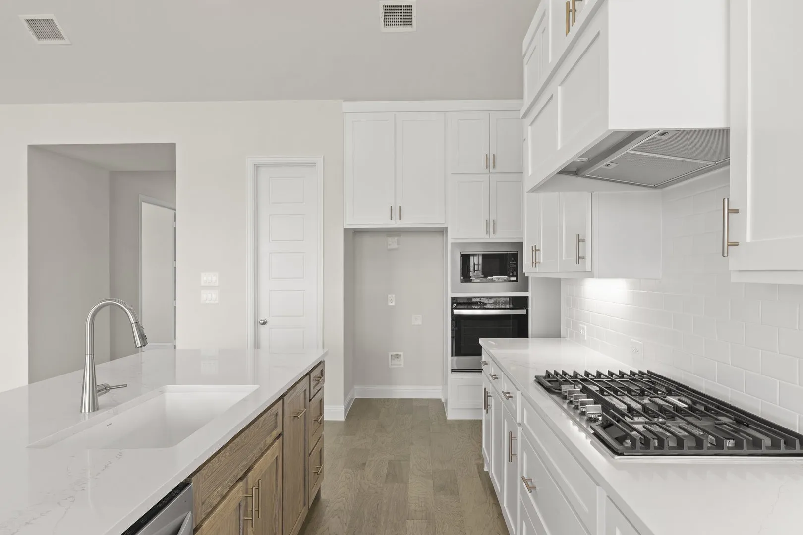 Single Family Residence For Sale in Collin County , 2624 Cone Flower Street, Mc Kinney, Texas 75071, 4 Bedroom, 4 Bathroom, 3 Garage spaces, 3,596 Sqft, built in 2026, New Construction - Incomplete, mls#21185430, Real Estate Agent in Mc Kinney, Homes For Sale in Collin county, Homes For Sale in Mc Kinney, Realtor in Mc Kinney Texas, Real Estate Brokerage Independent Realty Texas, Luminita Cordes Realtor
